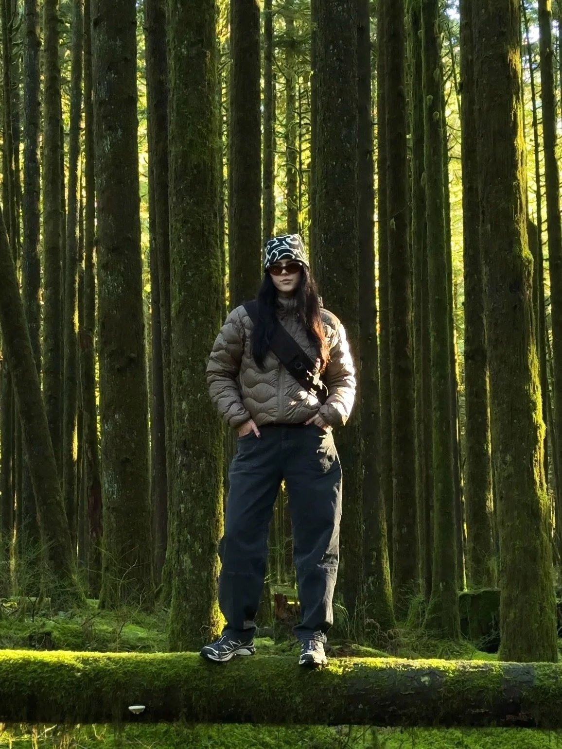 getting outside in my @duerperformance stretch canvas utility pants #ad🌲

Duer&rsquo;s pants are designed for adventure with features like:
⊹ stretchy fabric for comfort
⊹ durable water repellency for weather protection
⊹ cotton for breathability 
⊹