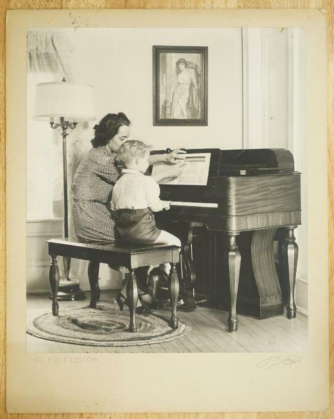 pianovintage.jpg (Copy) (Copy)