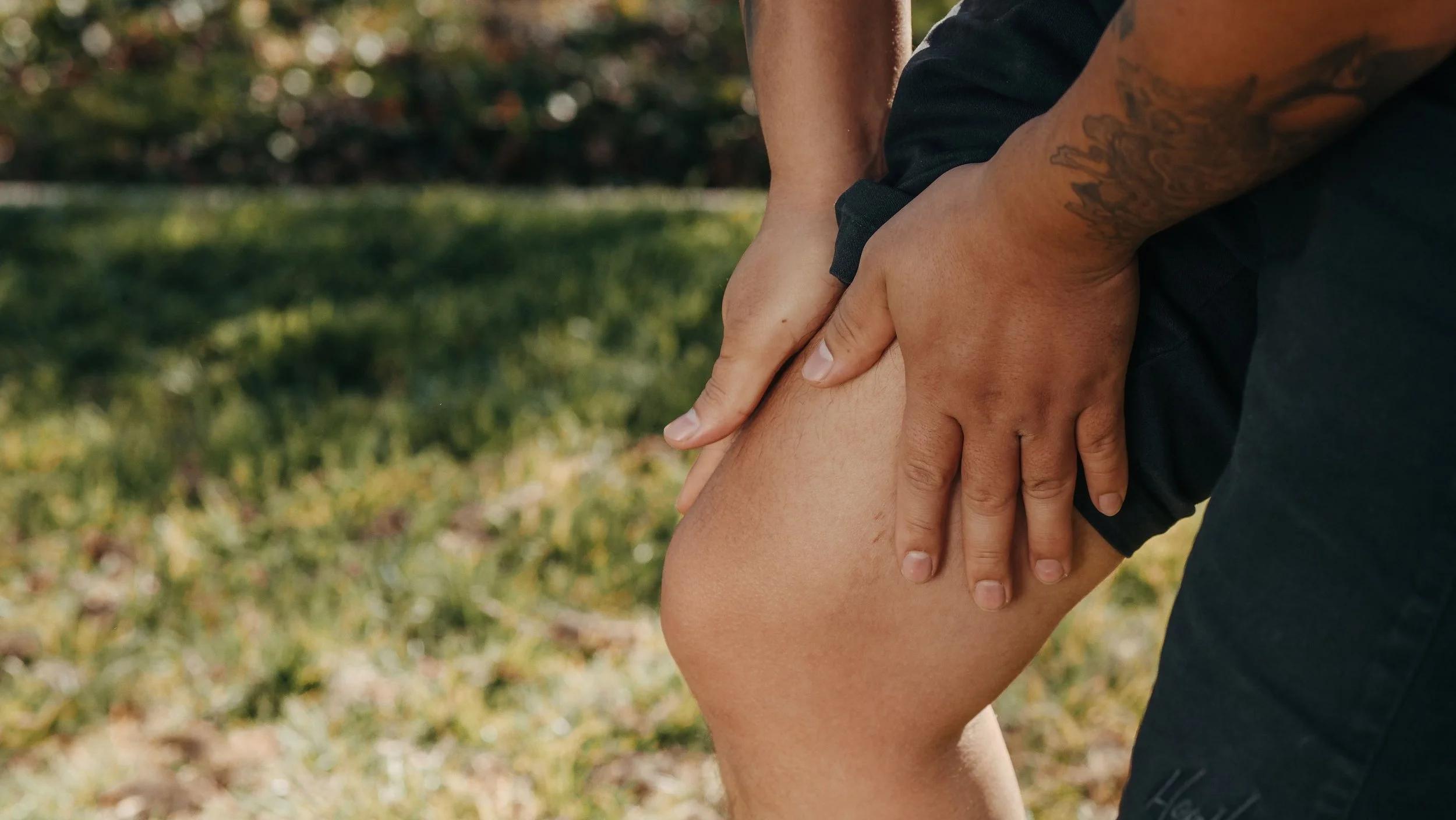 Why do my knees hurt when I squat?