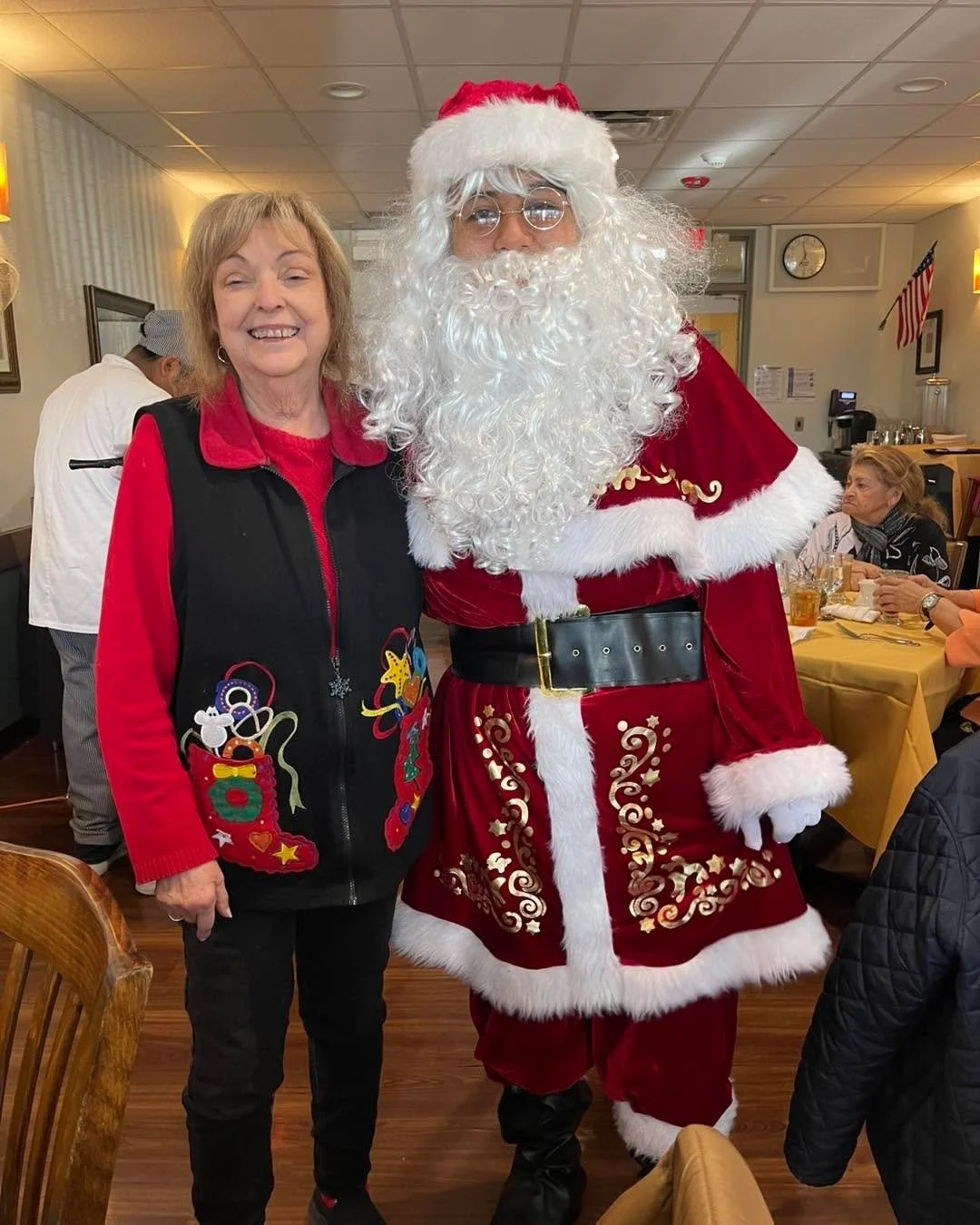 🎄✨ Spreading Christmas Cheer! ✨🎄
Today we had a wonderful time celebrating our Christmas Party Luncheon with our amazing seniors! ❤️👵👴
CARC is grateful for the laughter, stories, and joyful moments we shared together. May this holiday season brin