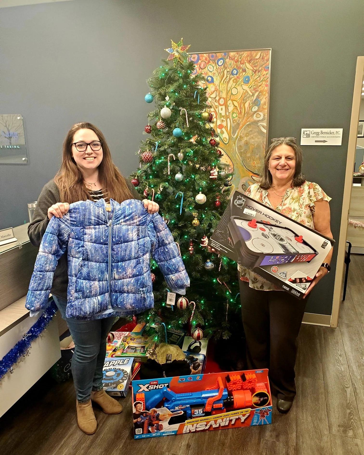 Thank you to our long time supporters @lorraine.c.lang and the entire team of @eigerlangandcompany for your generous monetary donation, beautiful toys and new warm snow coats for our undeserved children. Your yearly support means the world to us!❤ #t