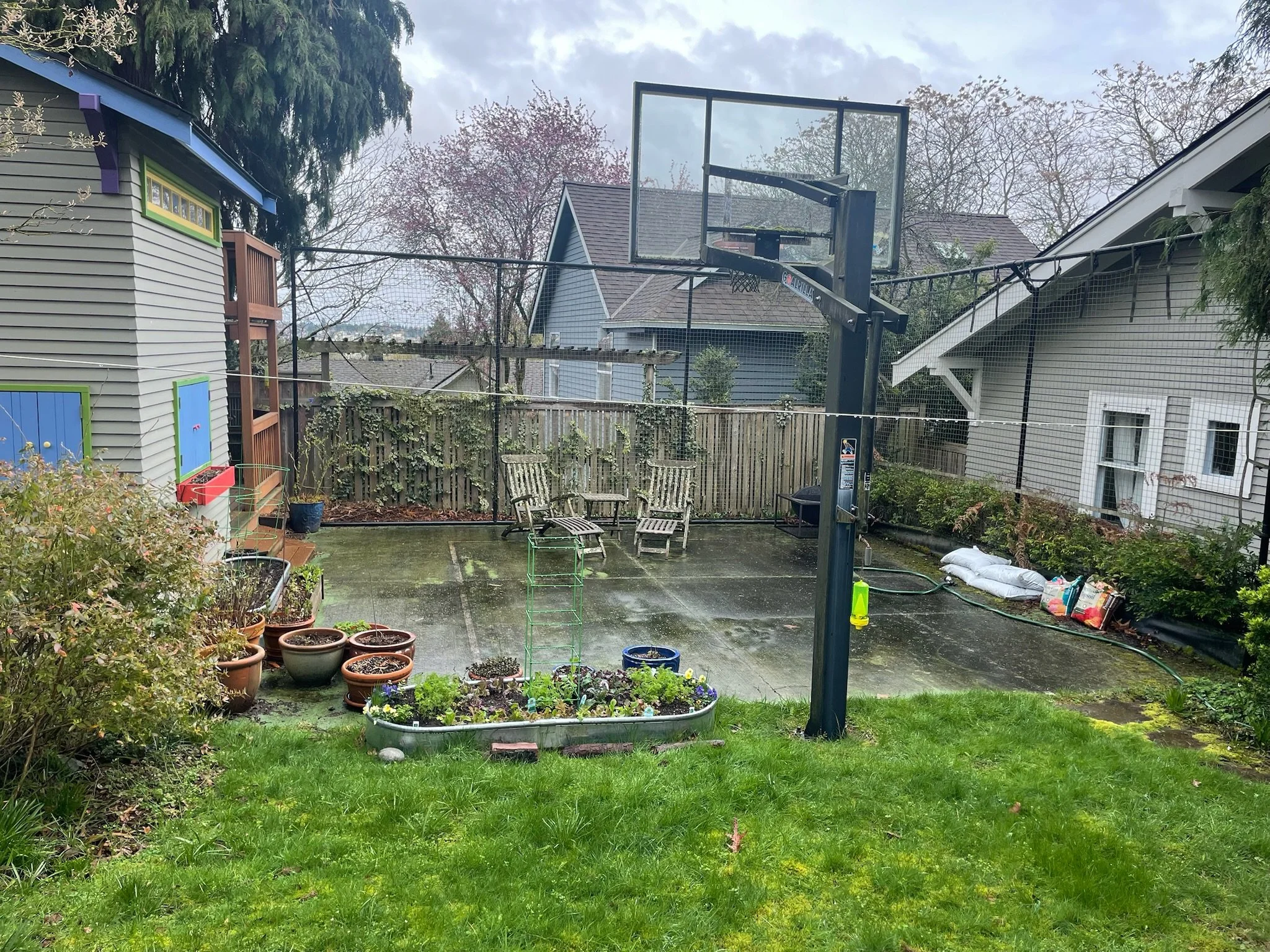 A well-loved sport court was no longer being used regularly, so we were excited to give our client a new reason to enjoy this space.