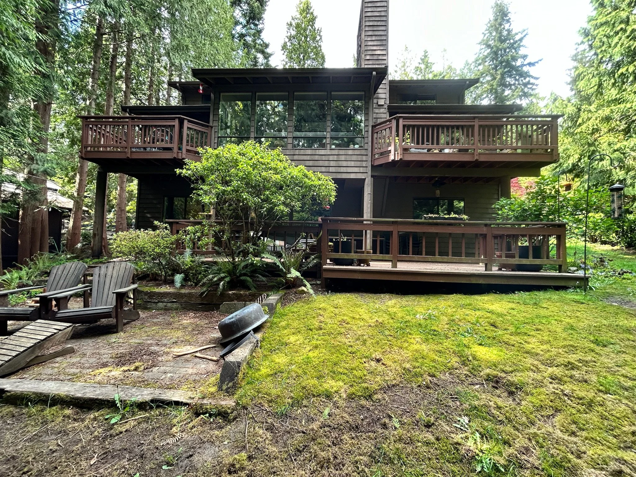 The deck  too small to function well, nor did it celebrate the surrounding natural space.