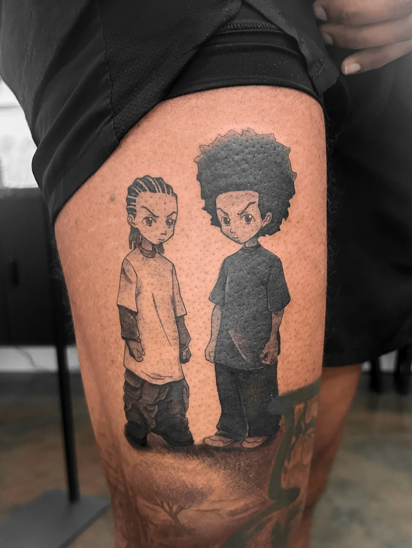Riley and Huey from the Boondocks ✨

DM me or visit the link in my bio to book a custom or flash tattoo with me 💌

Currently booking new and returning clients for now through June 🗓️
Located in Garden Grove, CA 📍