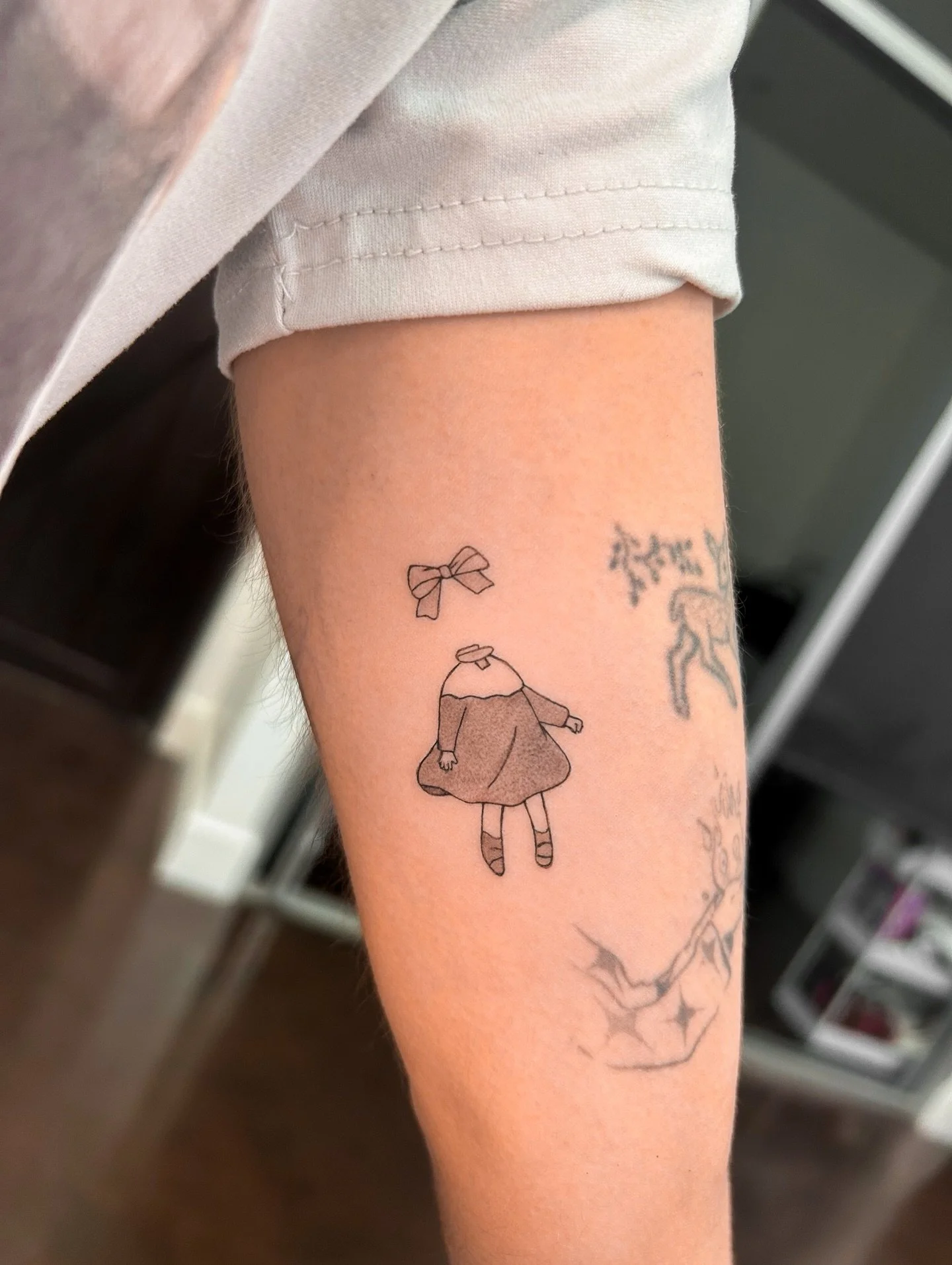 Kikiiiiiiiiiiiiii

DM me or visit the link in my bio to book a custom or flash tattoo with me 💌

Currently booking new and returning clients for now through June 🗓️
Located in Garden Grove, CA 📍