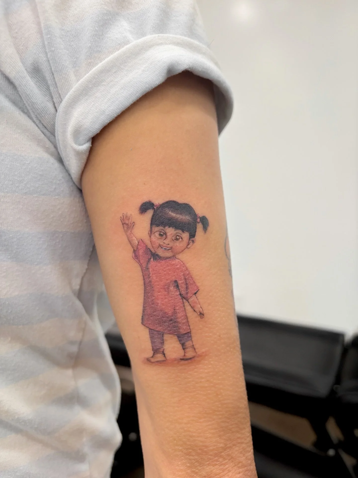 KITTY! 👧🏻🧸

Currently booking custom and flash tattoos for July-September (May and June are full) 🗓️
Visit the link in my bio to book an appointment 🔗

Located in Garden Grove, CA 📍