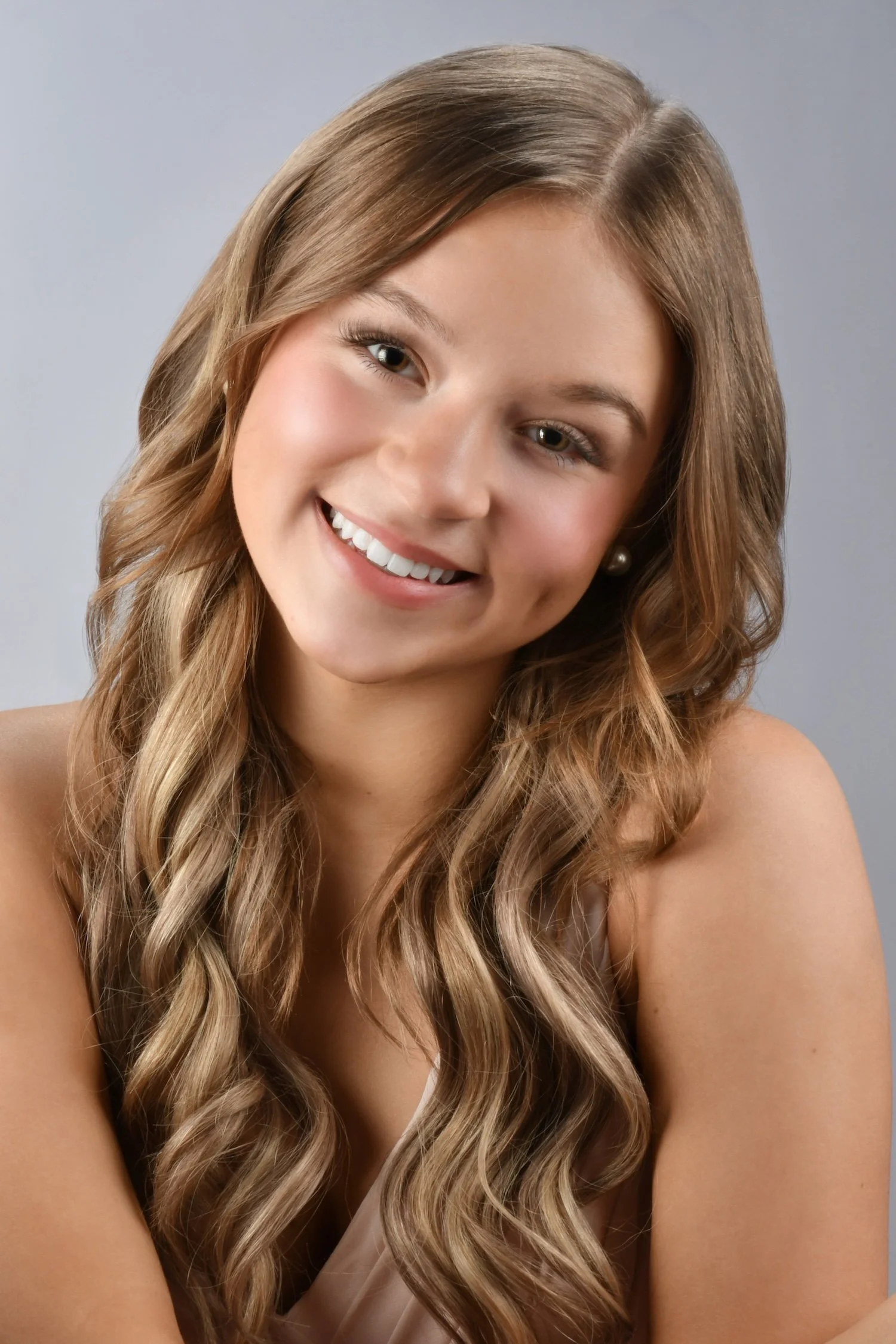 Huntington.Aubree.Ottaviano.headshot - Aubree Ottaviano.jpg