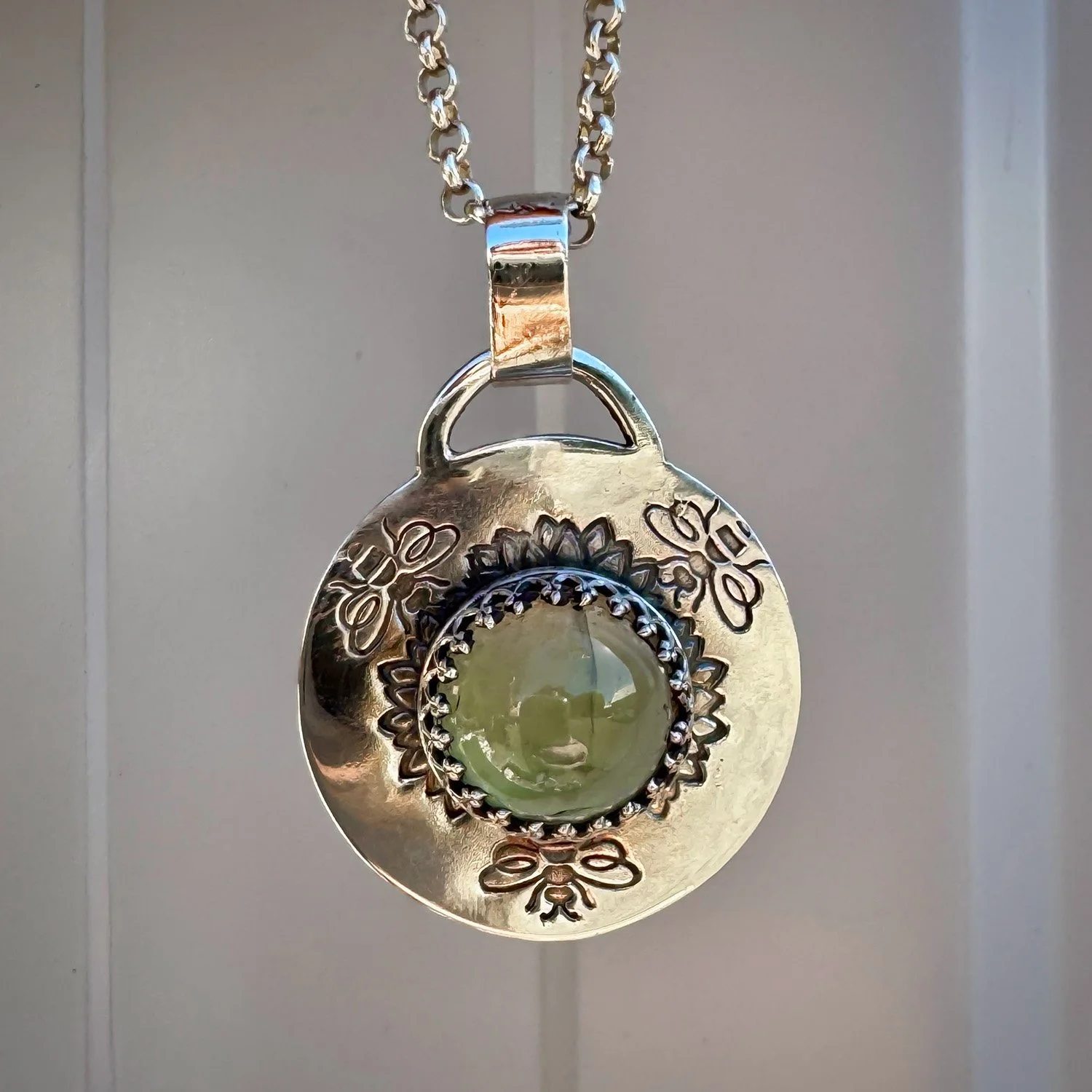 Prehnite-Bee-Pendant-Fine-Silver-4-Small.jpg