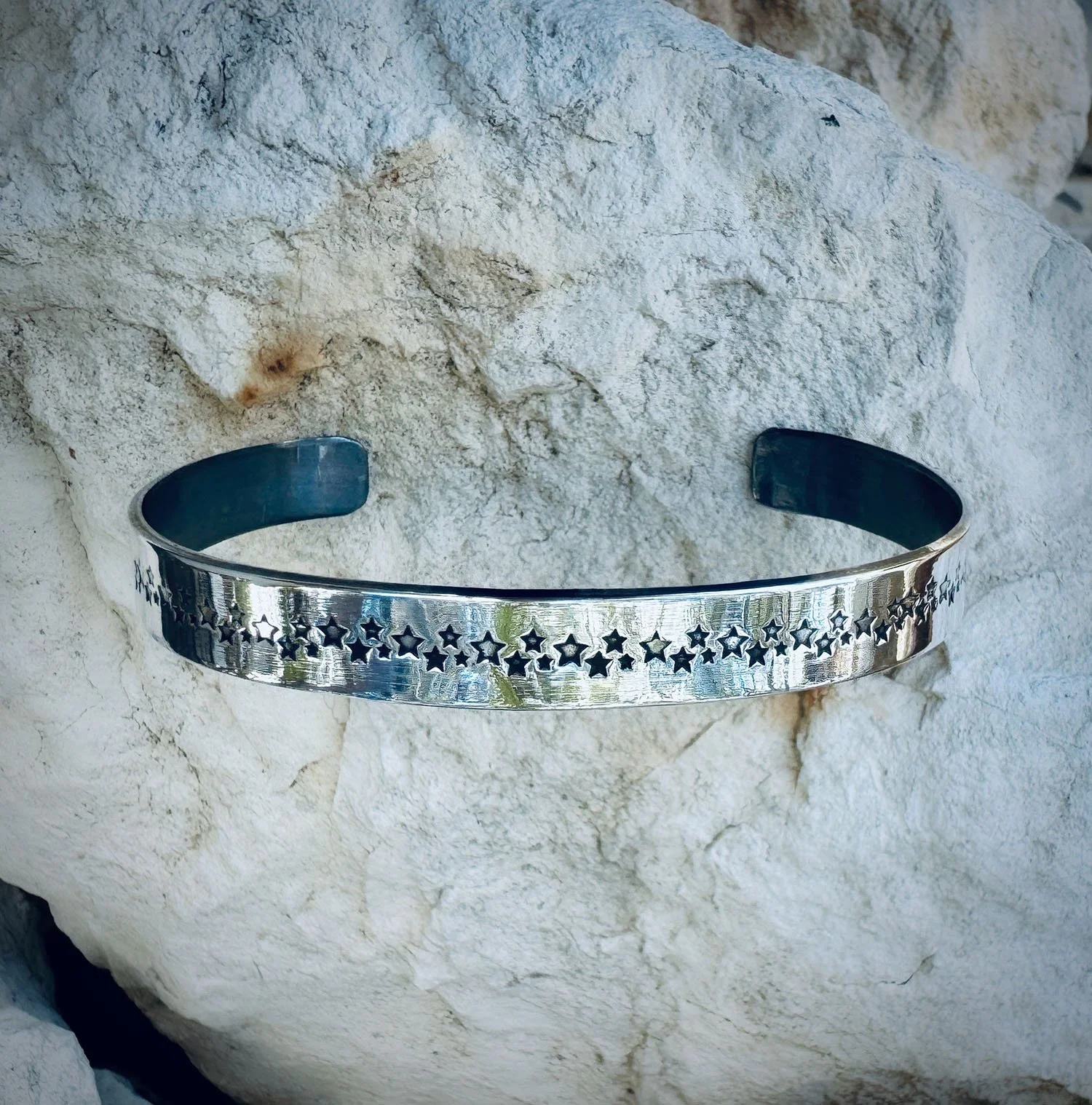 Stars-Fine-Silver-Bangle-1-Small.jpg