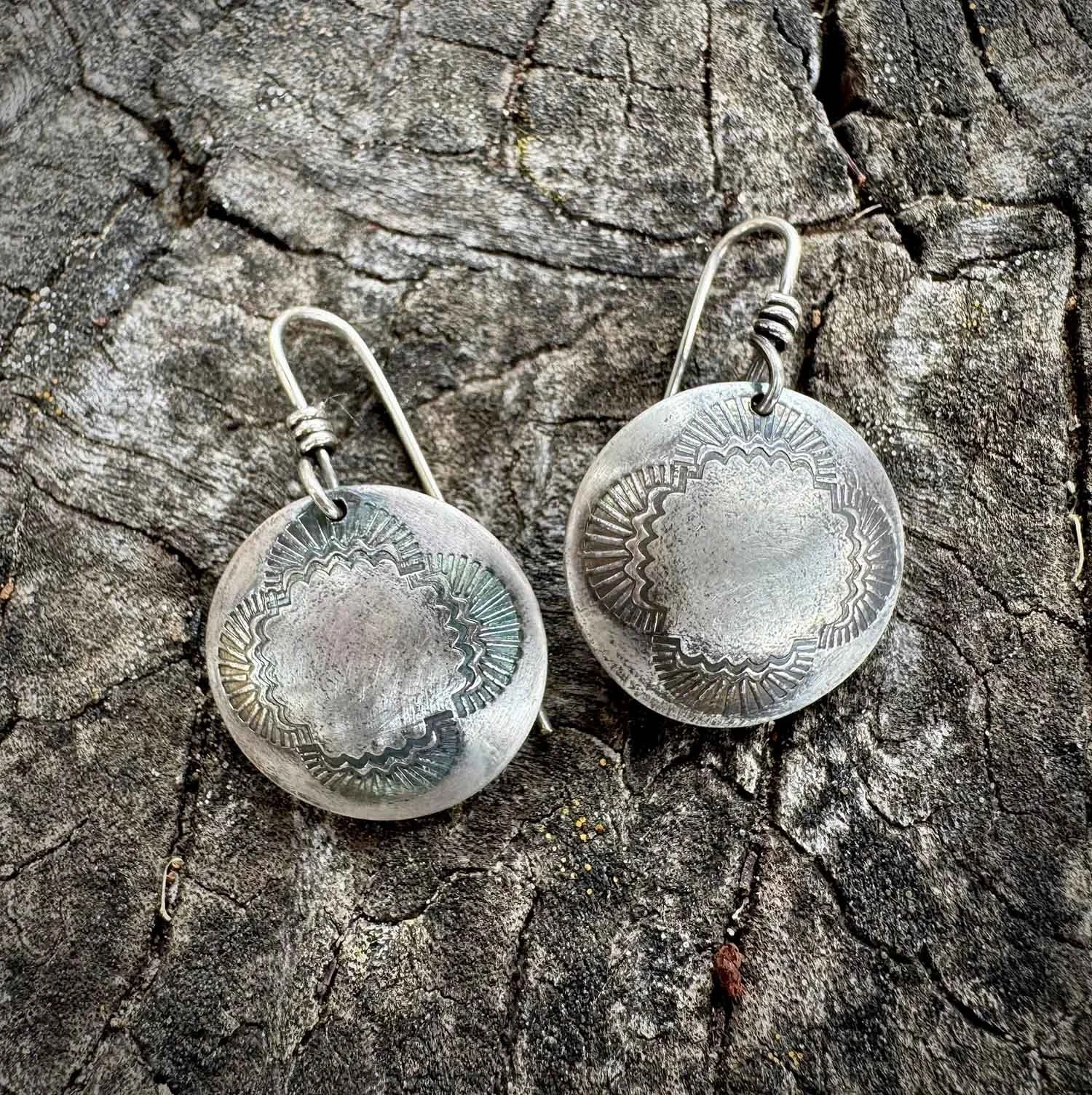 Fine-Silver-Round-Nativeamericandesign-Earrings-3-small.jpg