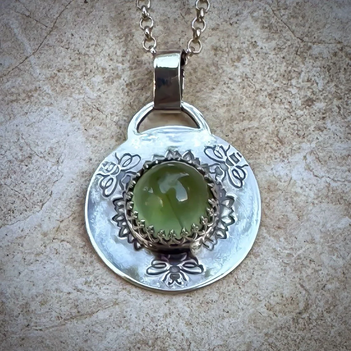 Prehnite-Bee-Pendant-Fine-Silver-2-Small.jpg