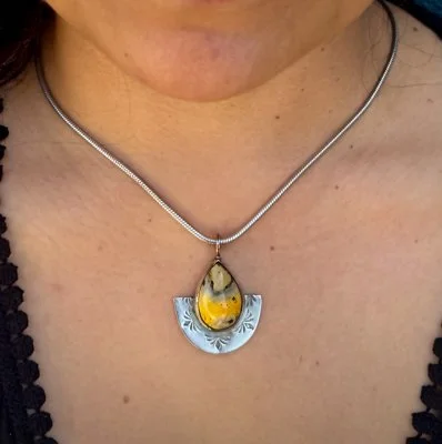 Fine-Silver-Bumblebee-Jasper-Floral-Pendant-Phillipa-Holden-Shoal-Bay-Studio-2.jpg