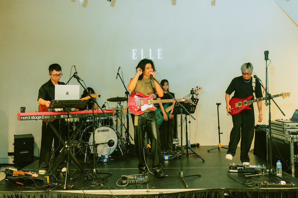 elleanni-310.jpg