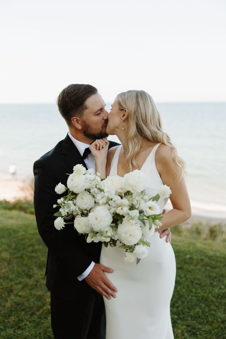 bridal-bouquet-neutral-4.jpeg