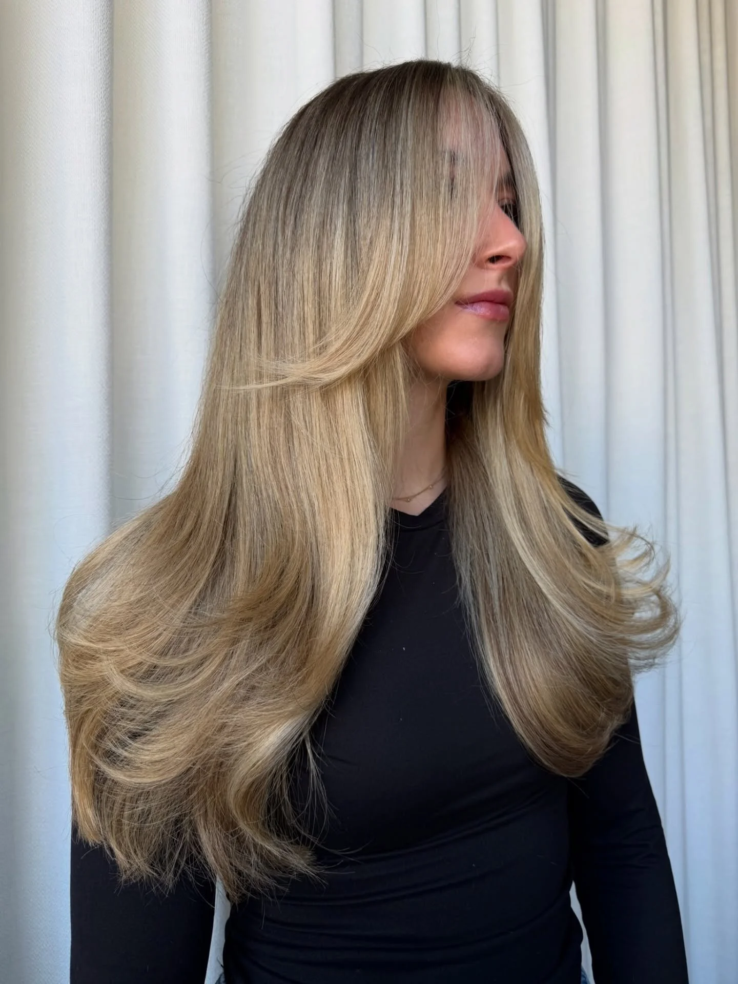 Looking for some blondie inspo🍦

Color by @livsforhair

-

#blonde #livedinhair #onyxsalonliny