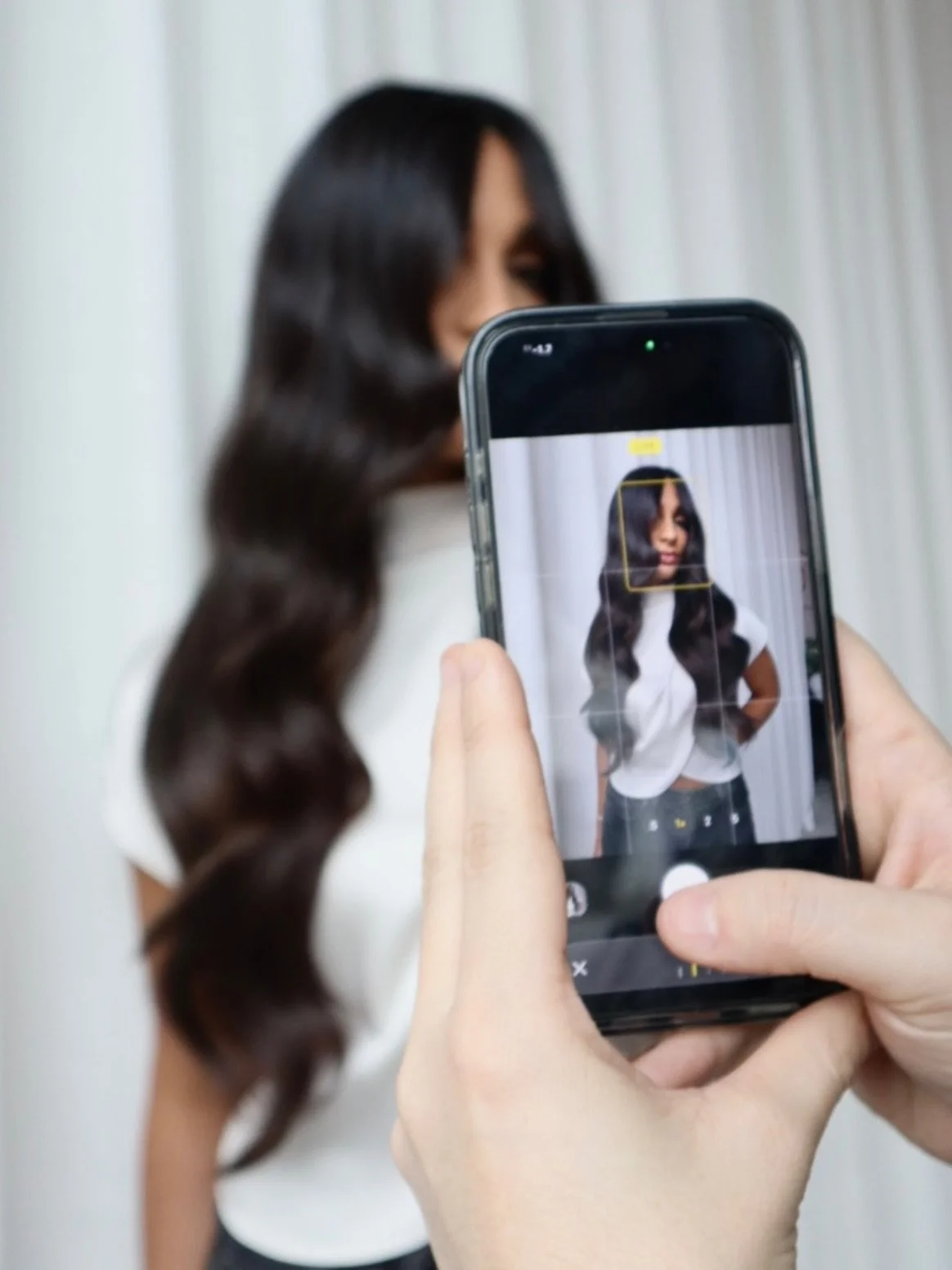 Behind the Scenes of @domalayage after shot 📸

The after photo is where everything comes together.
The blend, the tone, the shine, the movement&hellip; every detail that makes the transformation feel complete.