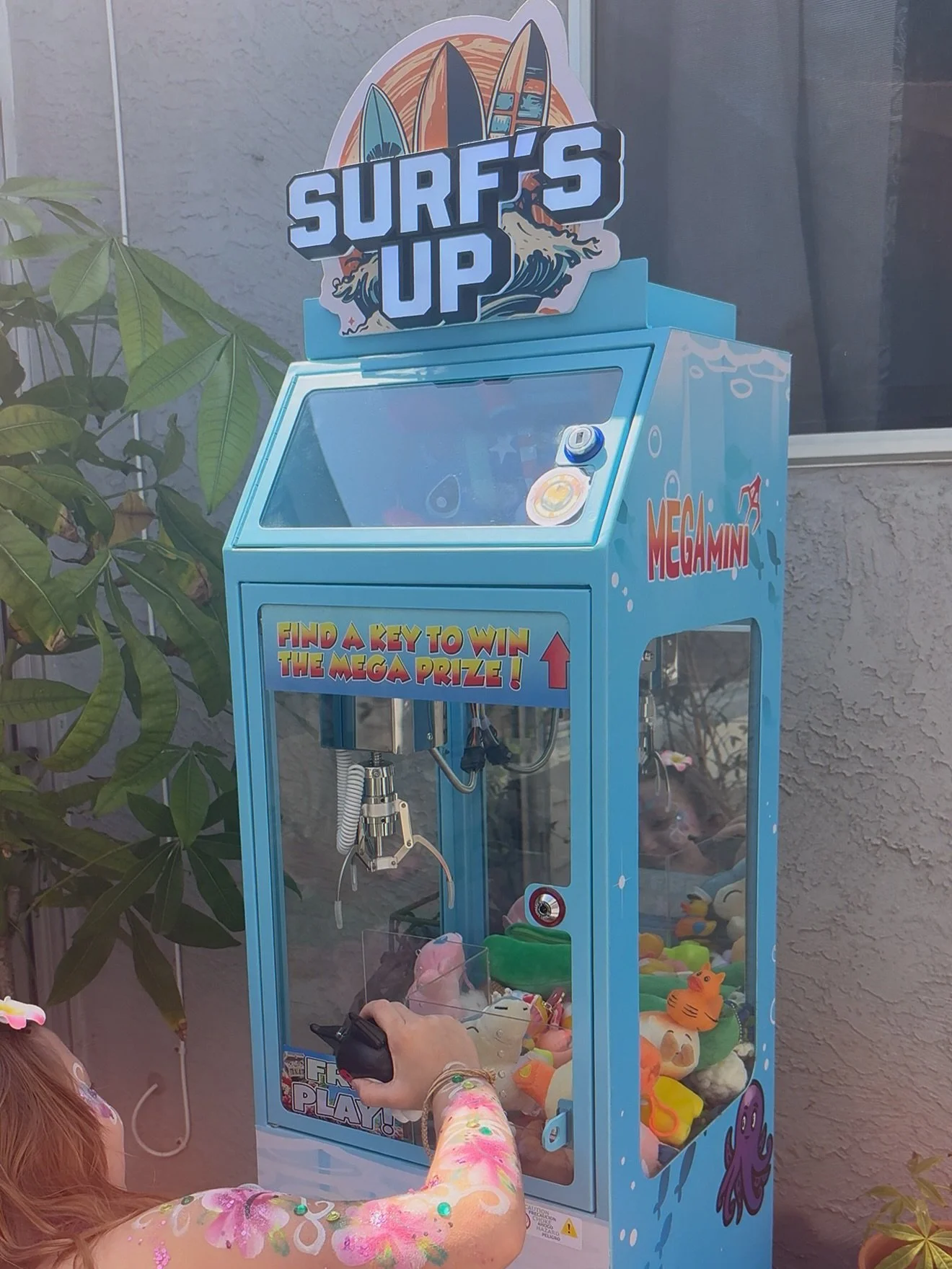 Give your guests a party favor they&rsquo;ll remember with 3 rental styles to choose from or mix and match! (Based on availability)

🌊 Surf&rsquo;s Up 🏄&zwj;♂️ 
🤍 All White❕
🤠 Wild West 🌵

🪙 Our token game mode allows players to redeem one toke