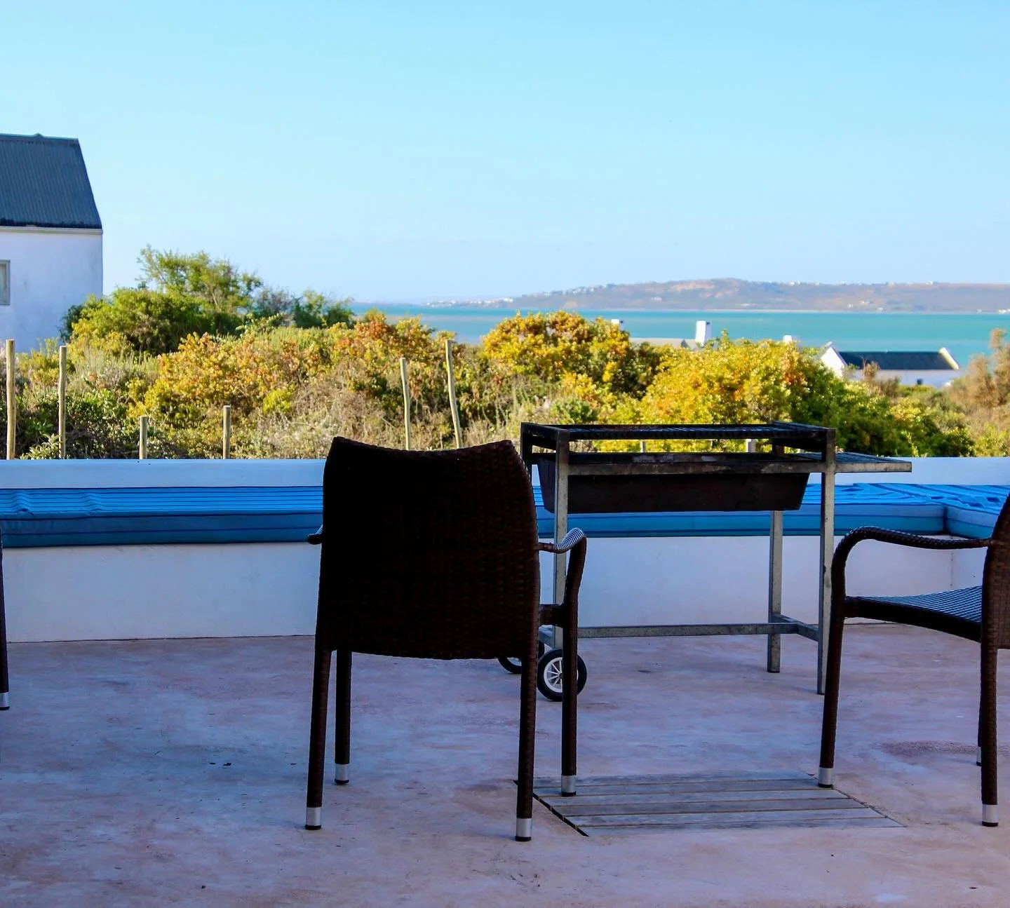 Where lagoon waters meet endless skies&hellip;

This contemporary West Coast cottage is your invitation to switch off, slow down, and savour the beauty of hidden-away living. With its whitewashed walls, serene interiors, and patios made for deep fire
