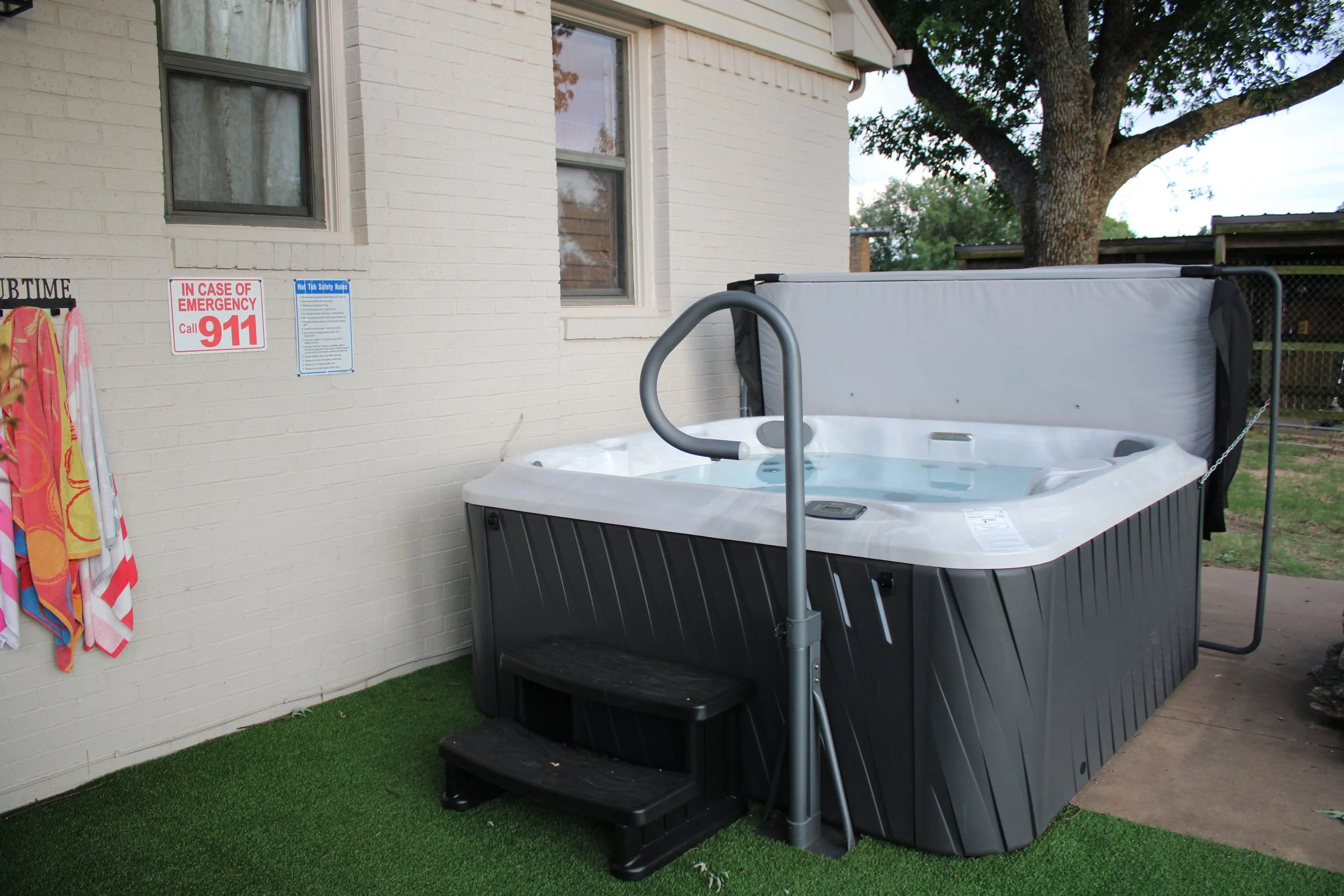 Hot tub at Rose Graham Quilting Retreat, Broken Arrow, OK