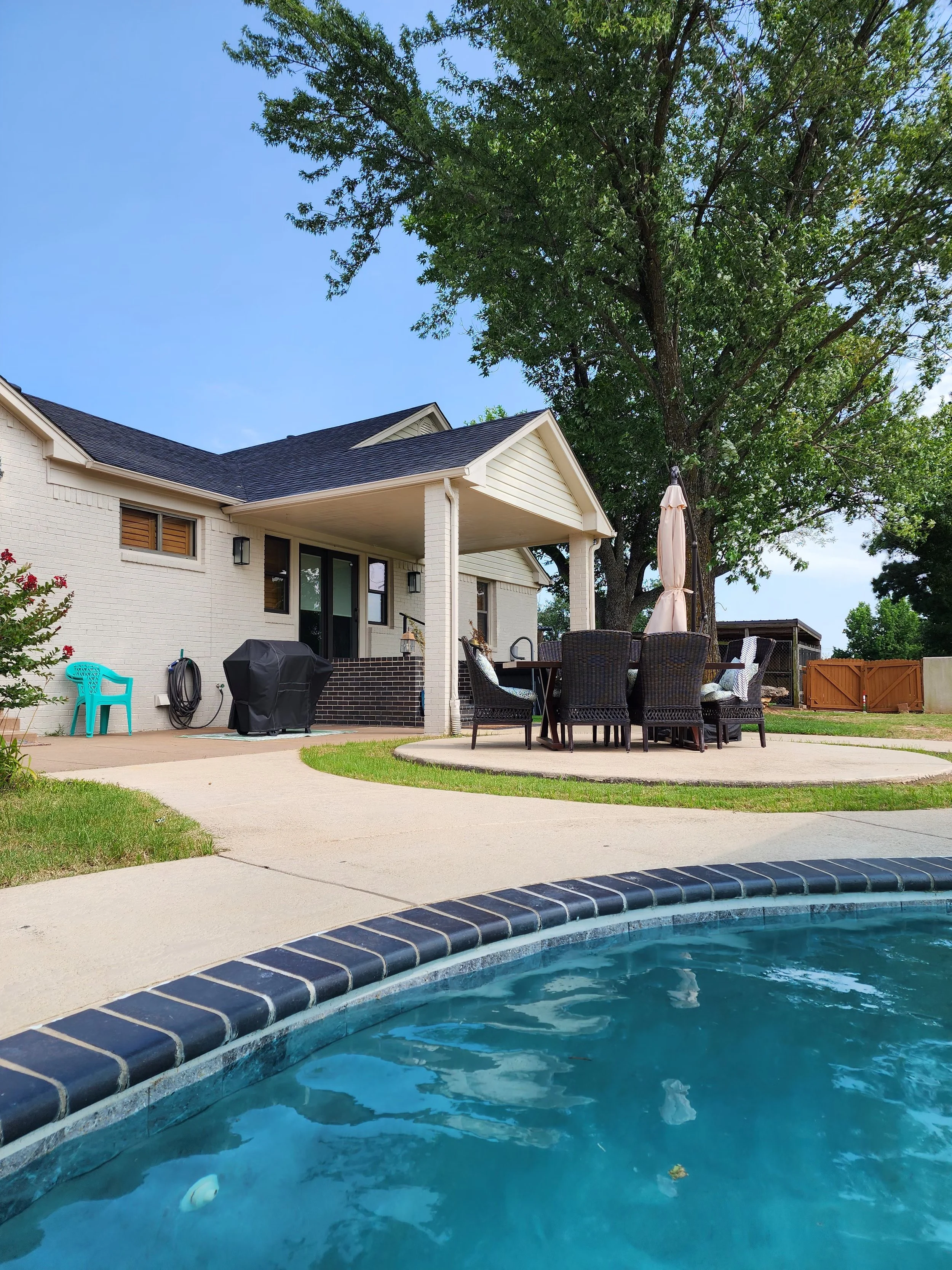 Patio and pool, Rose Graham Quilting Retreat, Broken Arrow, OK