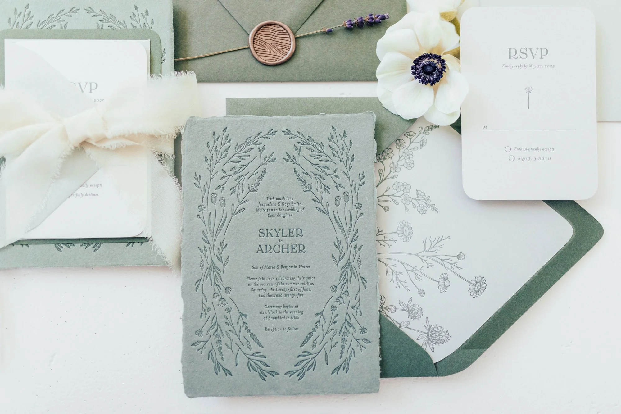 Handmade Paper Wedding Invitations: Rustic Luxury for Your Love Story