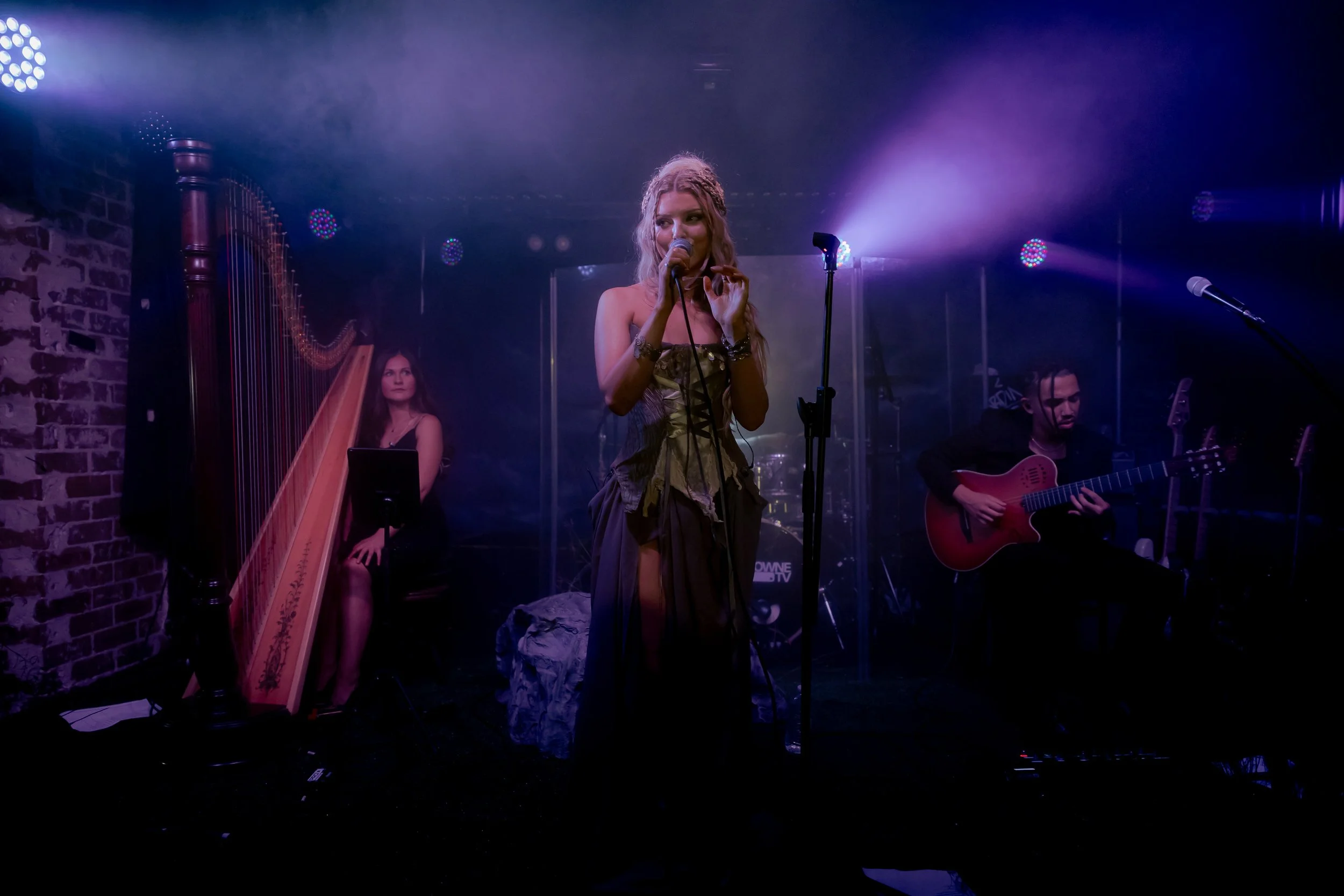 020526-DianaNguyen-GrainsAndTones-@diana___nguyen-Larissa-Lambert-The-Lanesdowne-015.jpg