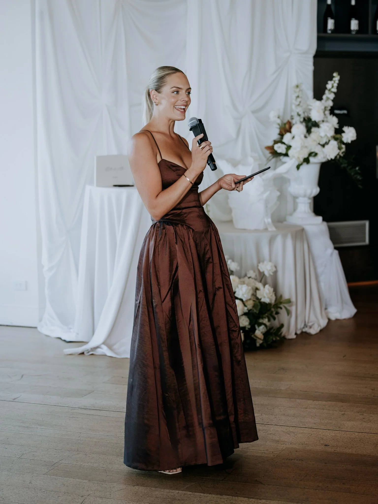 Hot tip: your loudest cousin doesn&rsquo;t actually want to MC your wedding &mdash; leave it to me 🫶🏻

I&rsquo;ll keep things running smoothly, hype your crowd when it matters and make sure you&rsquo;re not worrying (!!) about what&rsquo;s next. Th