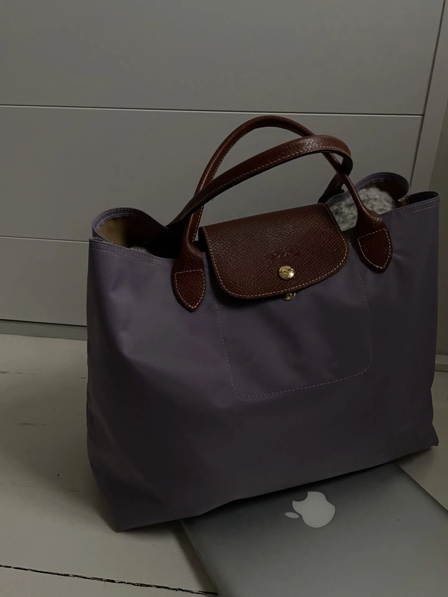 Onko t&auml;&auml;ll&auml; muuta Le Pliage -faneja?🙋🏽&zwj;♀️ T&auml;m&auml; Longchampin klassikko ei paljon esittelyj&auml; kaipaa💜

Myynniss&auml; nyt verkkokaupassa / 49&euro;

www.kukkiajavintagea.fi