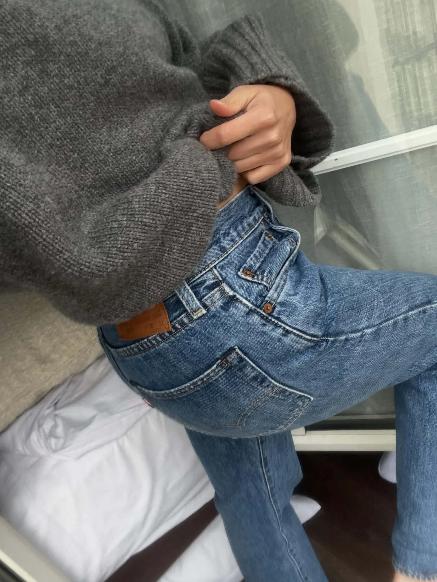 Paris vintage finds!👖🩵🙌🏽

Leviksen kassikkomalli 501 Paris edition l&ouml;ytyy nyt verkkokaupasta🙂&zwj;↕️

Farkkuja voi olla vaikea ostaa et&auml;n&auml;, joten laita viesti&auml; jos haluat sovittaa ennen ostoa🫶🏼