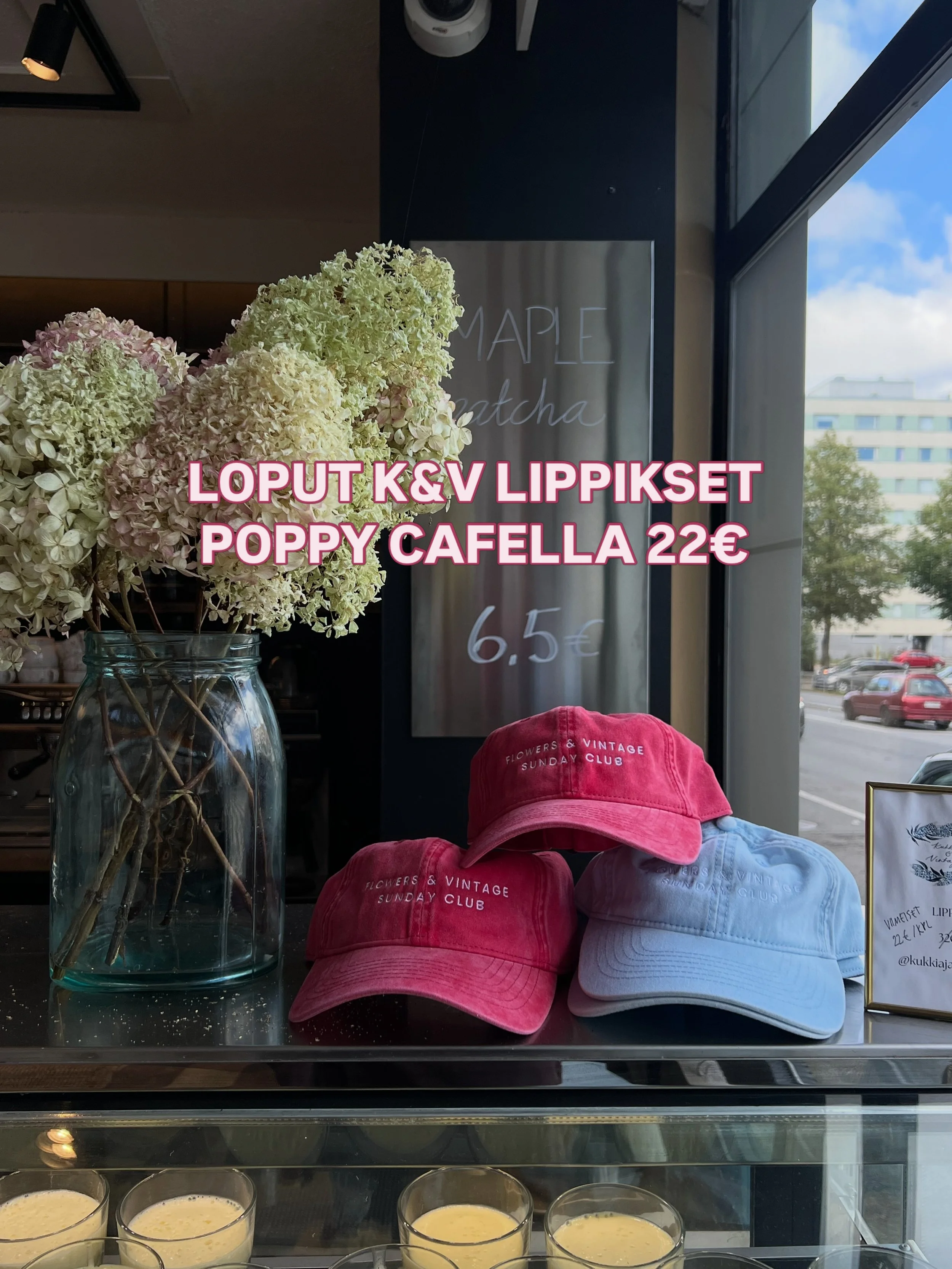 Kauden viimeiset @kukkiajavintagea lippikset @poppycafetampere 22&euro;/kpl!😍✨❤️&zwj;🔥

Be faaaast!🤎