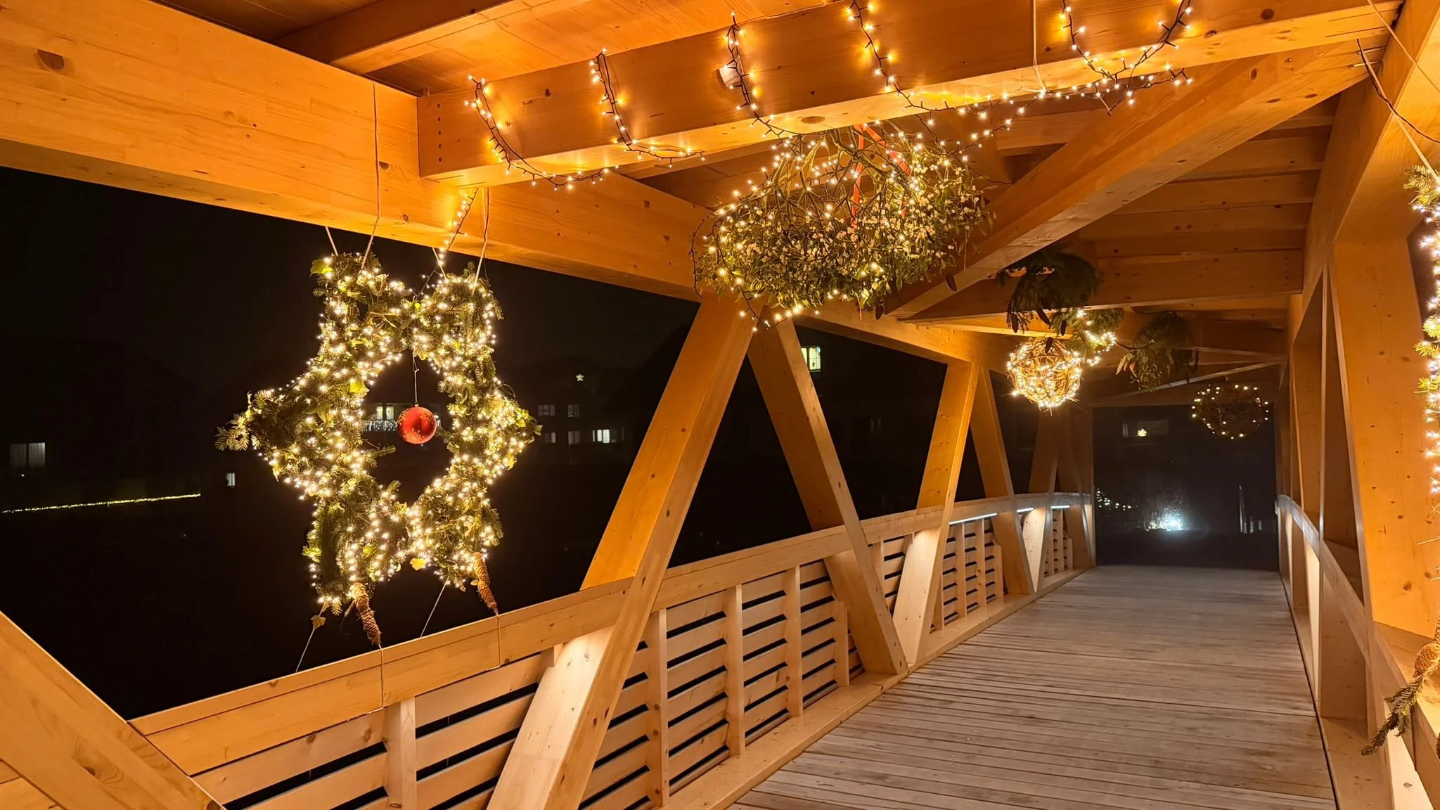 Adventsfenster Bürersteg