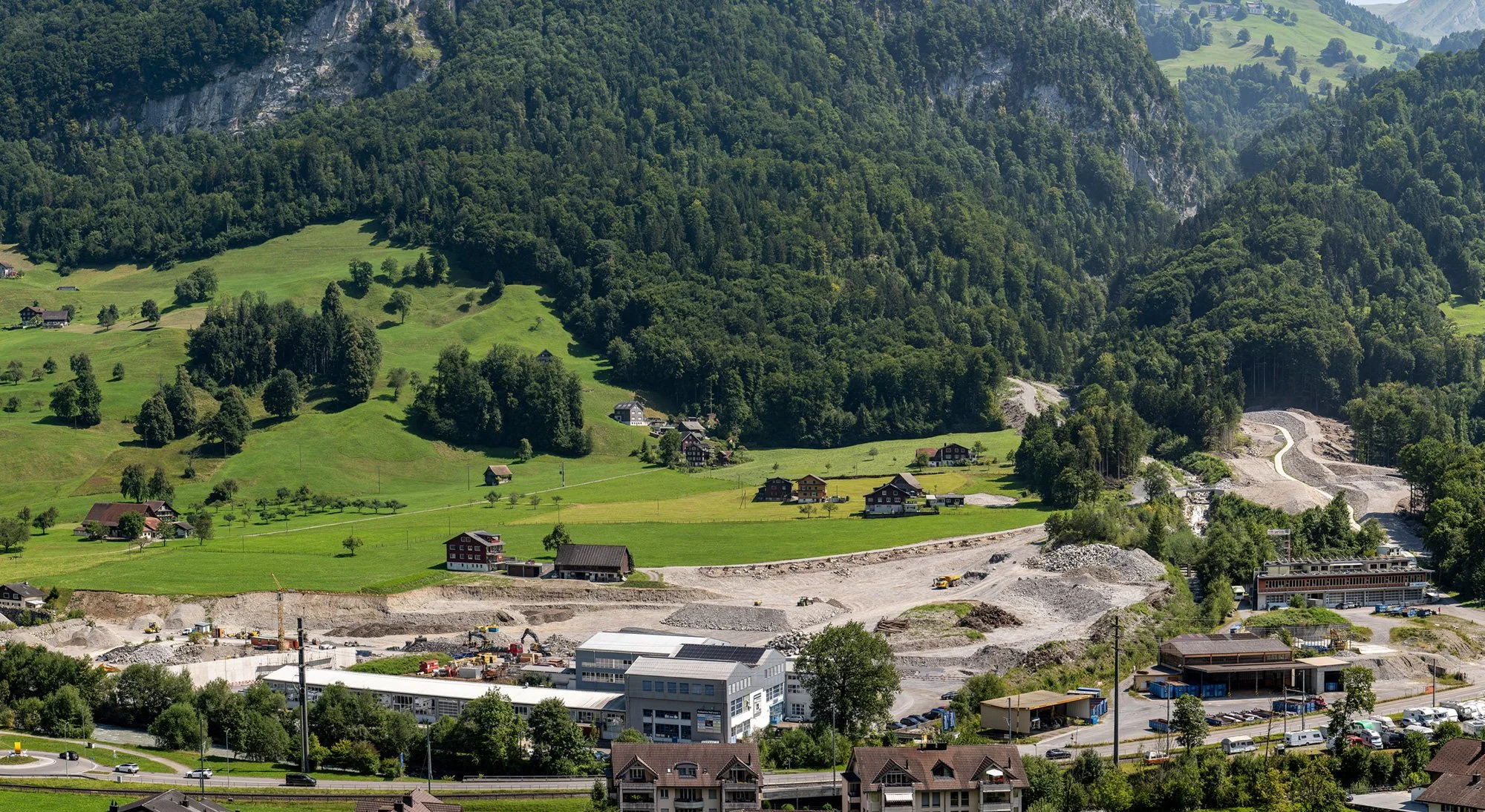 Buoholzbach_Slide_4.jpg