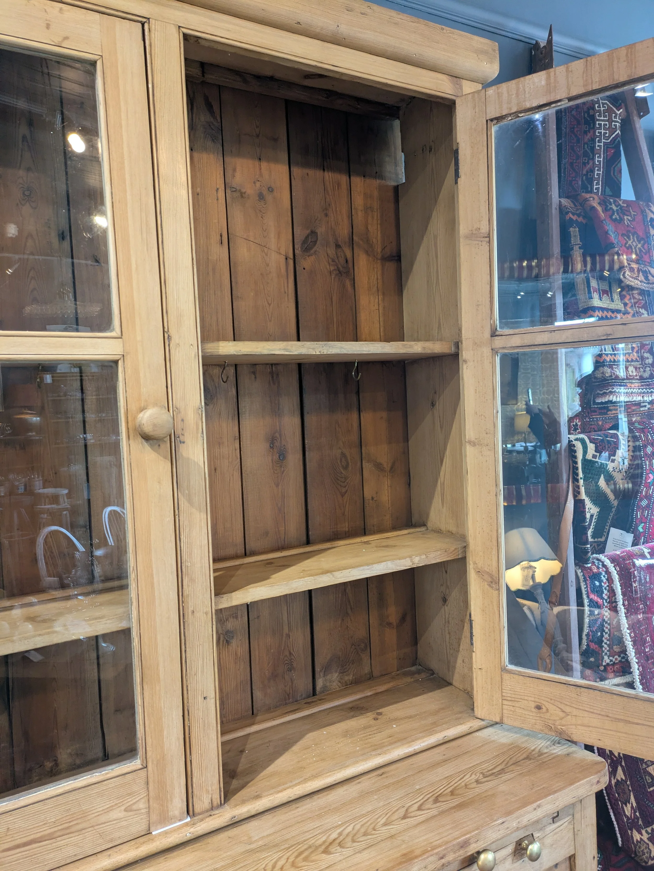 pine dresser7.jpg