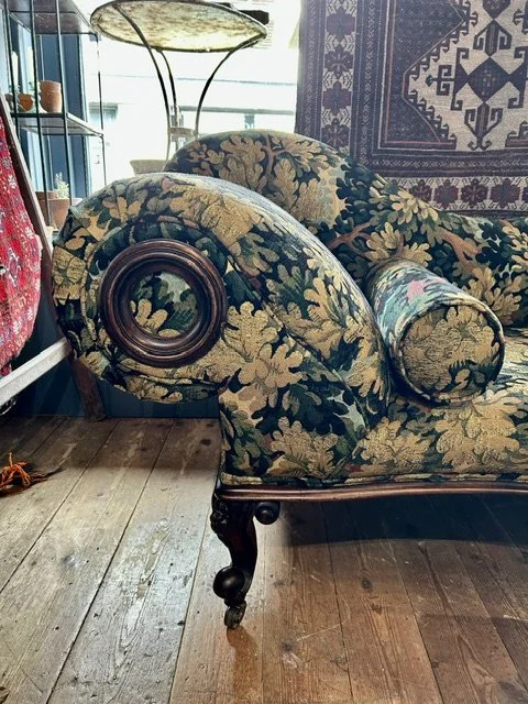 chaise longue 3.jpeg
