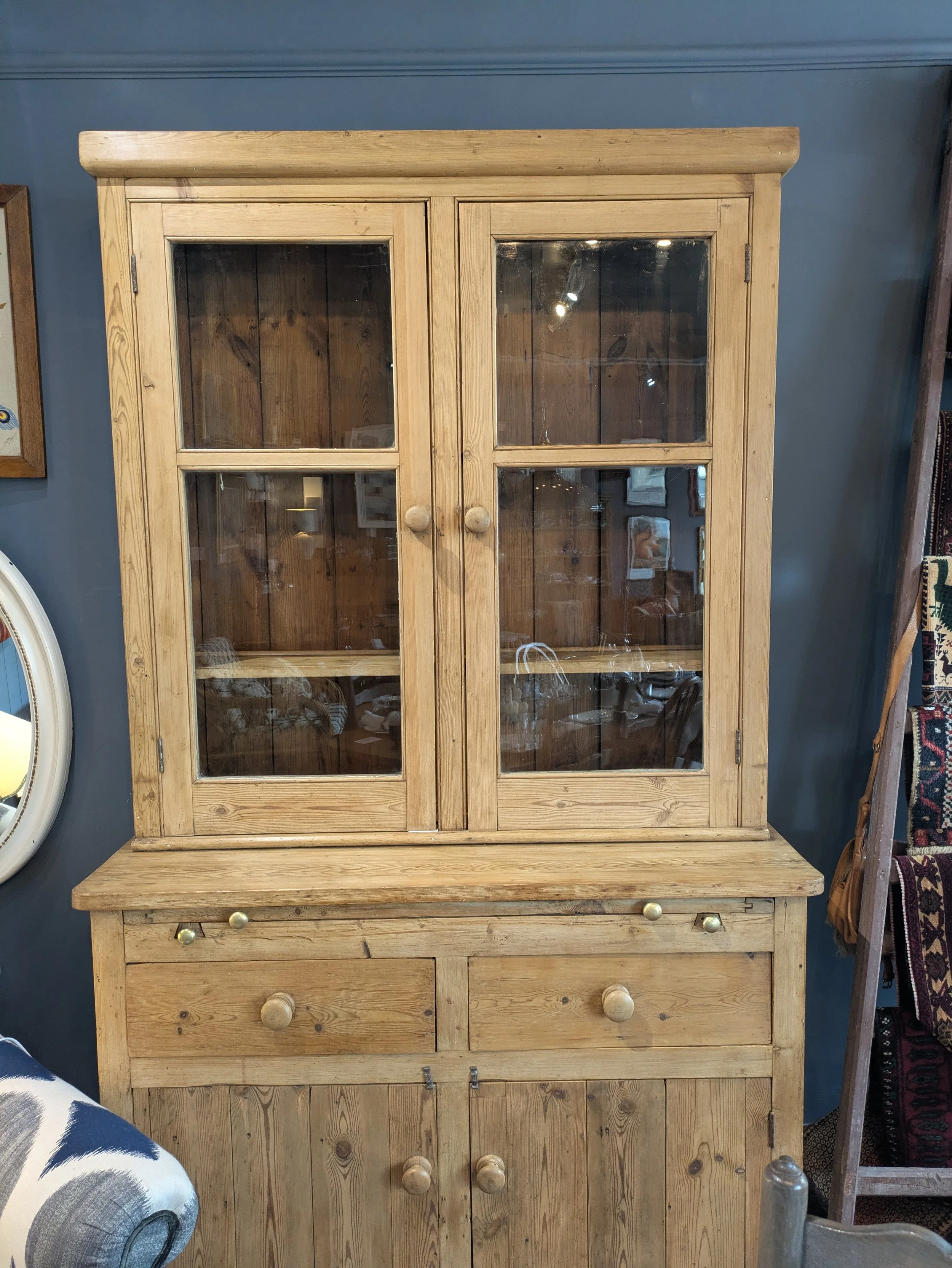 pine dresser5.jpg