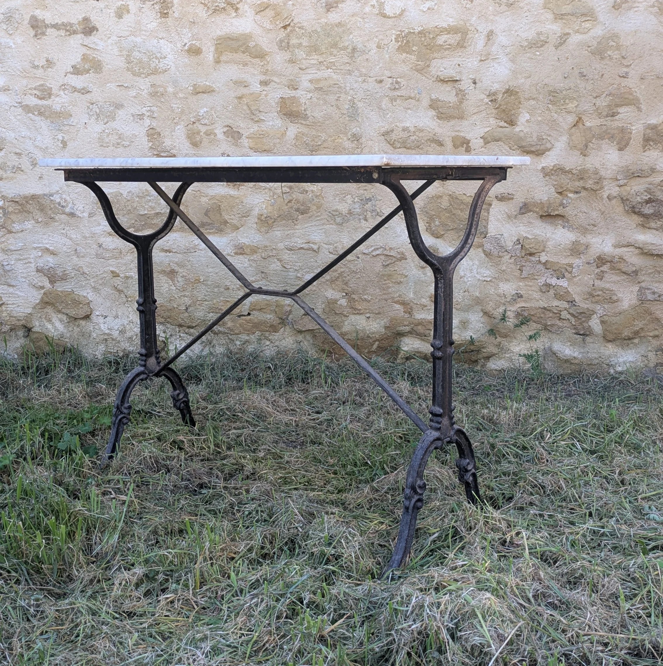 Marble top table1.jpg