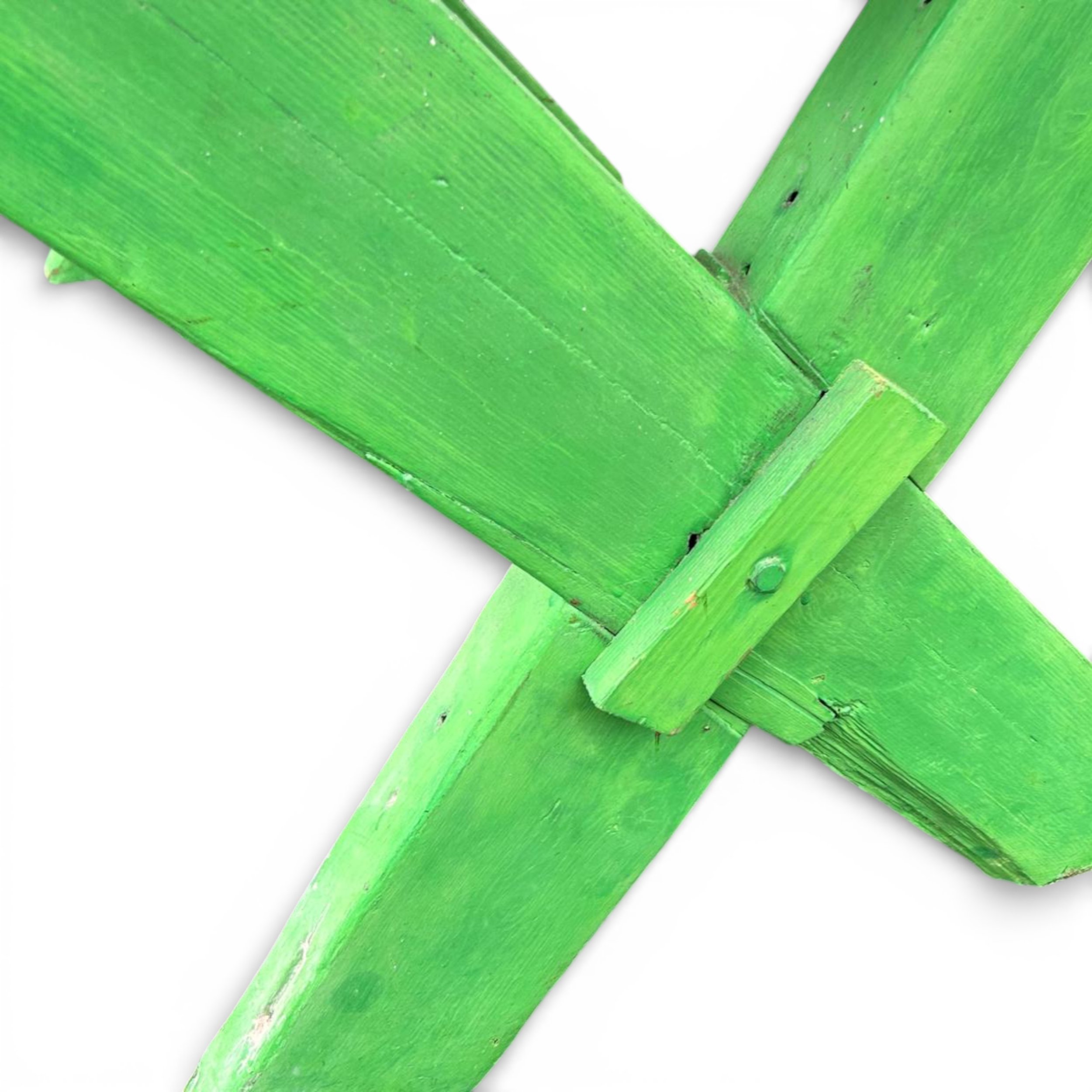 chunky kitchen table 6-Photoroom.jpg