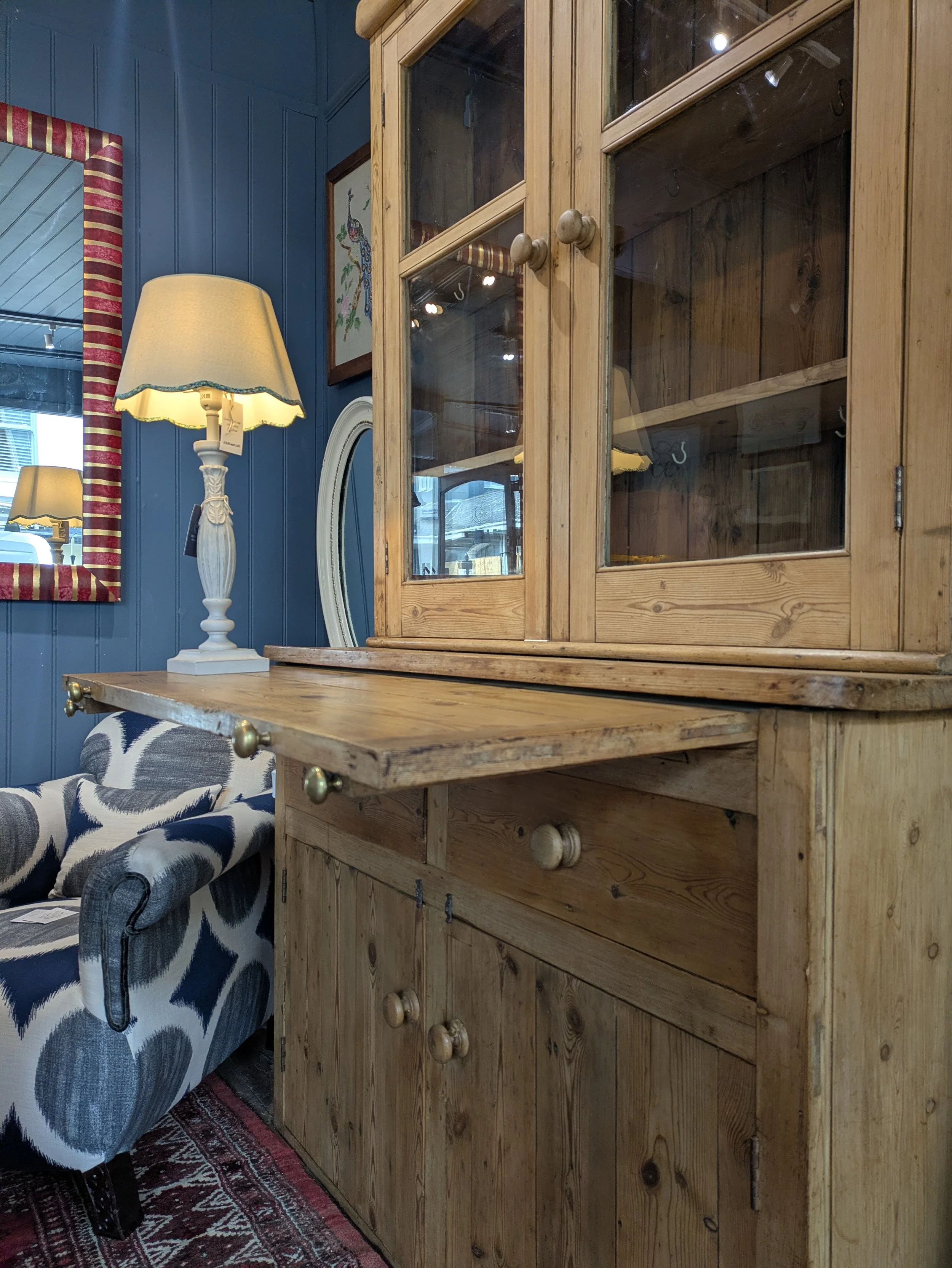 pine dresser10.jpg
