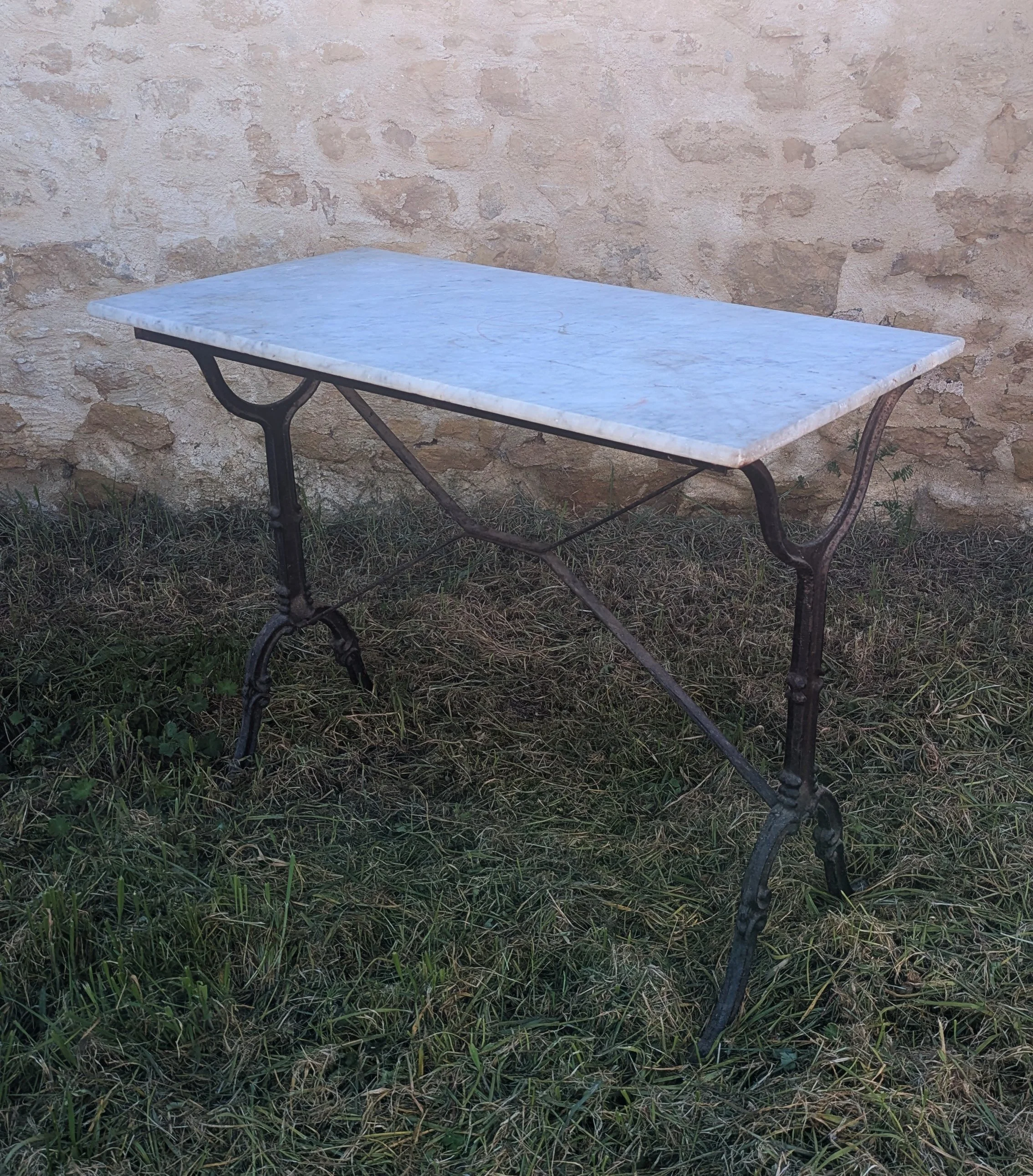 marble top table2.jpg