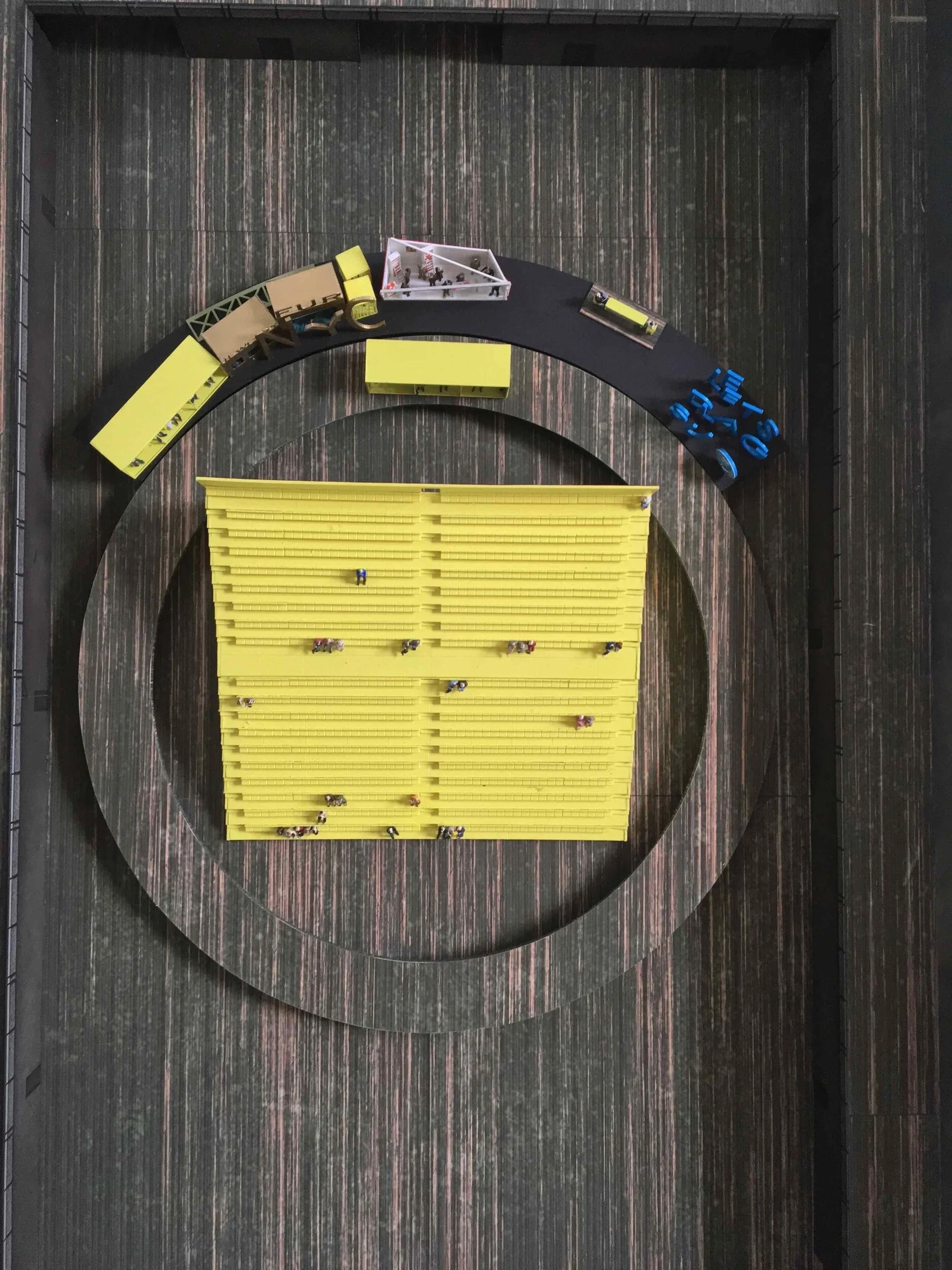 Scale Model at 1:100.