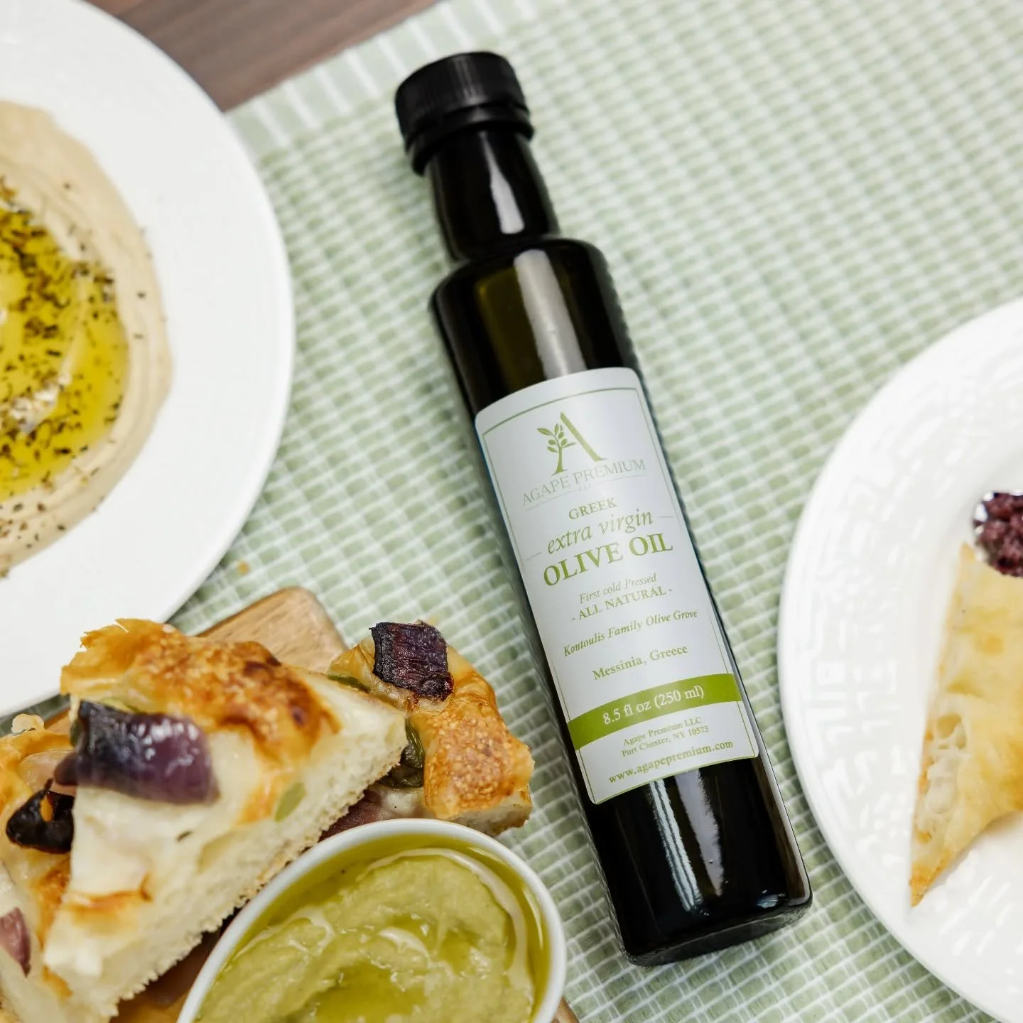 From Westchester to Rockland to Putnam County:  find us at your local farmers market this weekend 🫒

Easter meals are just better with good 🇬🇷 #extravorginoliveoil 🫒

Fresh bread, simple dishes, time around the table with your loved ones...this i