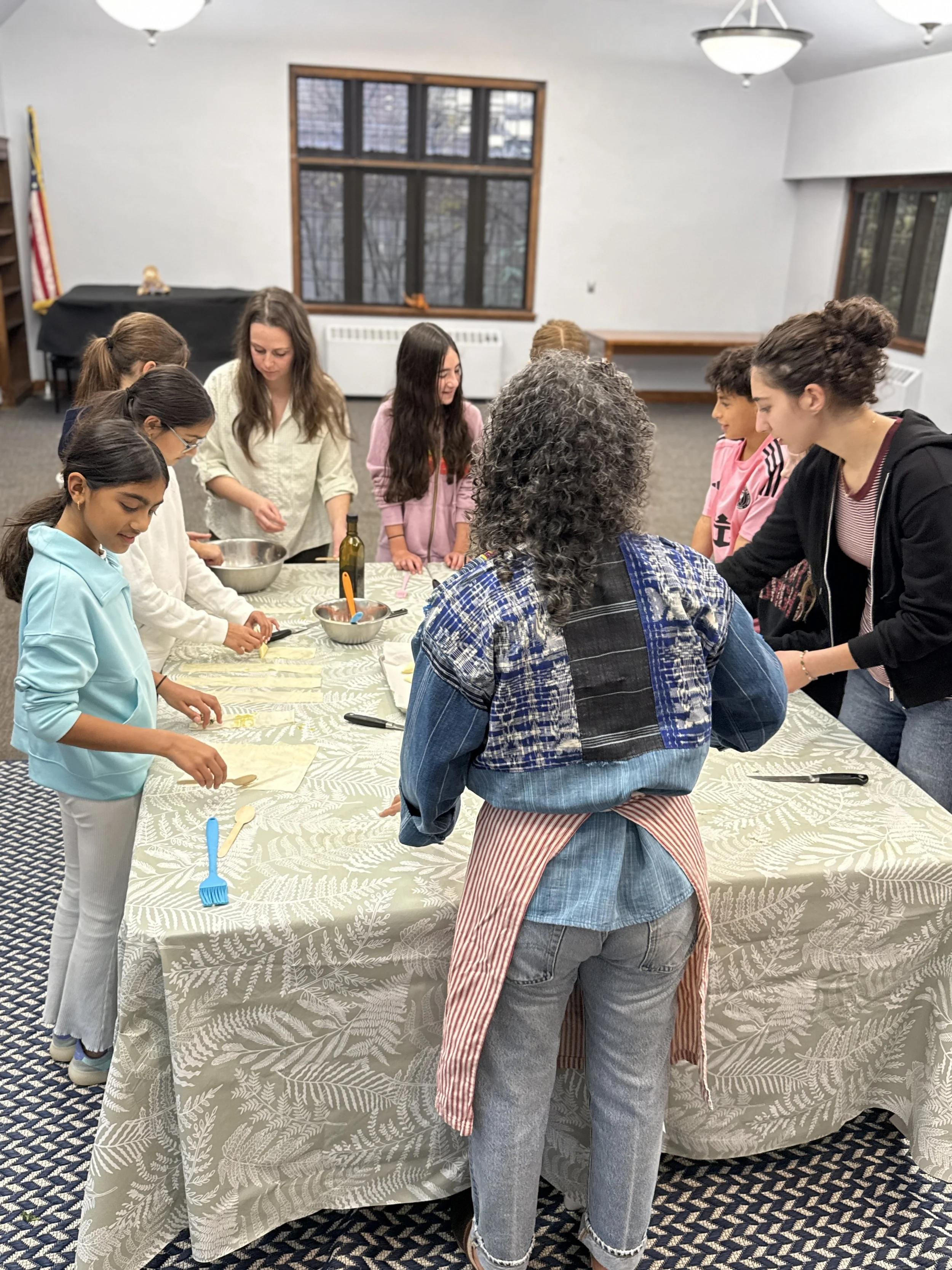 a cooking class to educate kids about the importance of cooking with extra virgin olive oil in Westchester county, after school activities , spanakopita