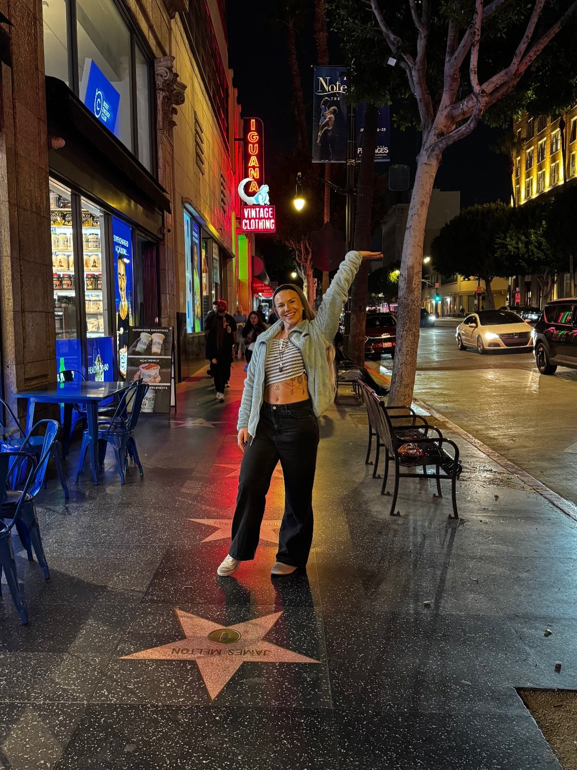 LA 💚

Not the trip we had planned but still many great memories made and got to meet the most incredible women out there too. I haven&rsquo;t felt &ldquo;community&rdquo; at bodybuilding shows for a while now but over there the way each competitor t