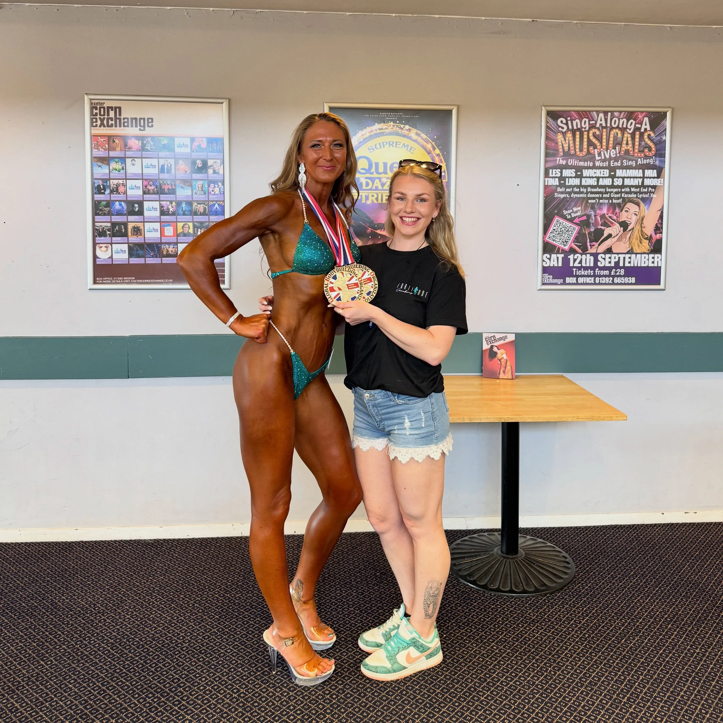 Awesome work today 🥈🥈 for @jennalgriffiths 

Second ever show and an improved package from last time for sure 😍

Want results like Jenna? 
Drop me a dm and join the team 💚

@kompakwomen - heels and jewellery 
@juiced.stage.suits - bikini