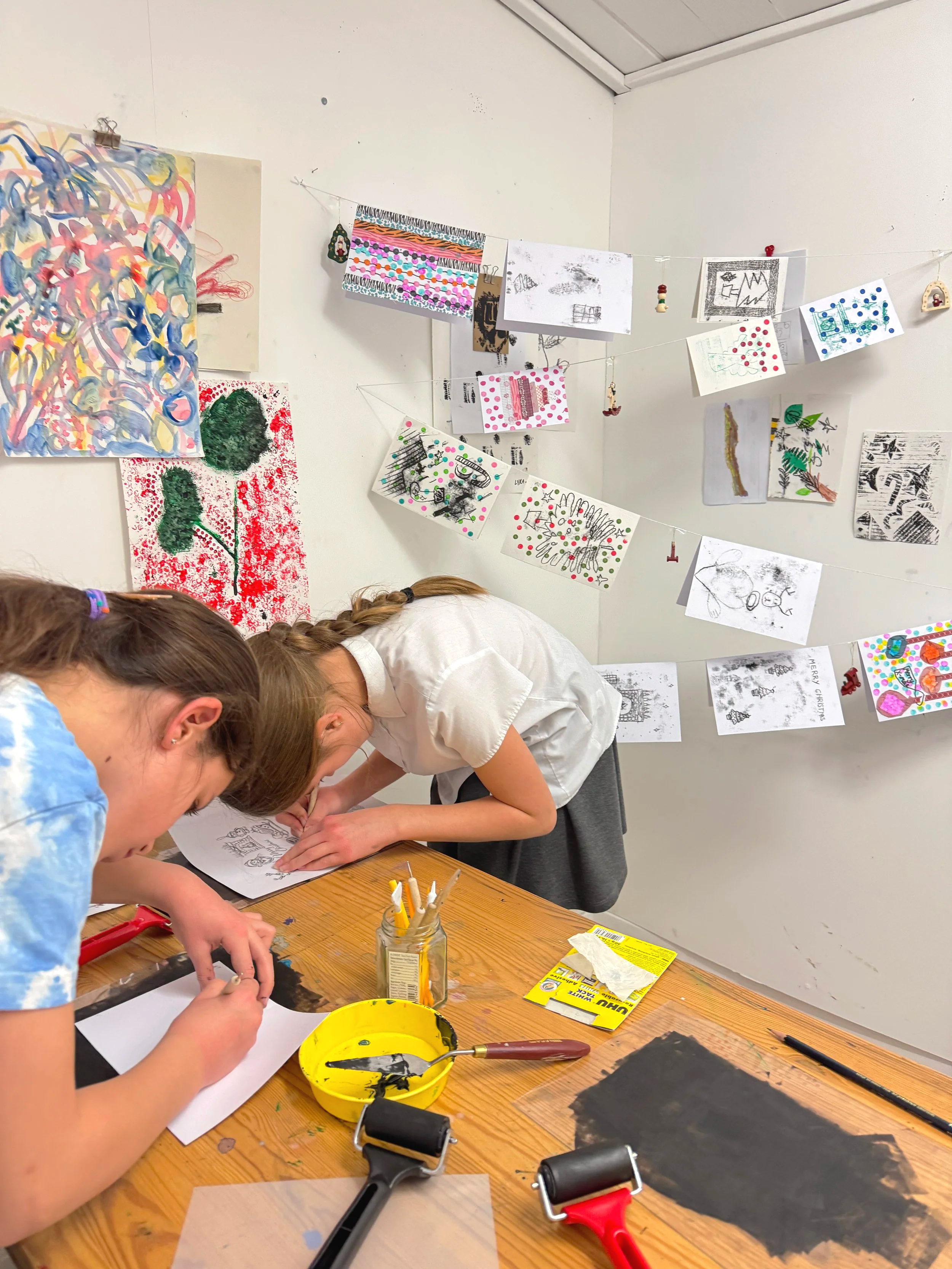 Little artists at work