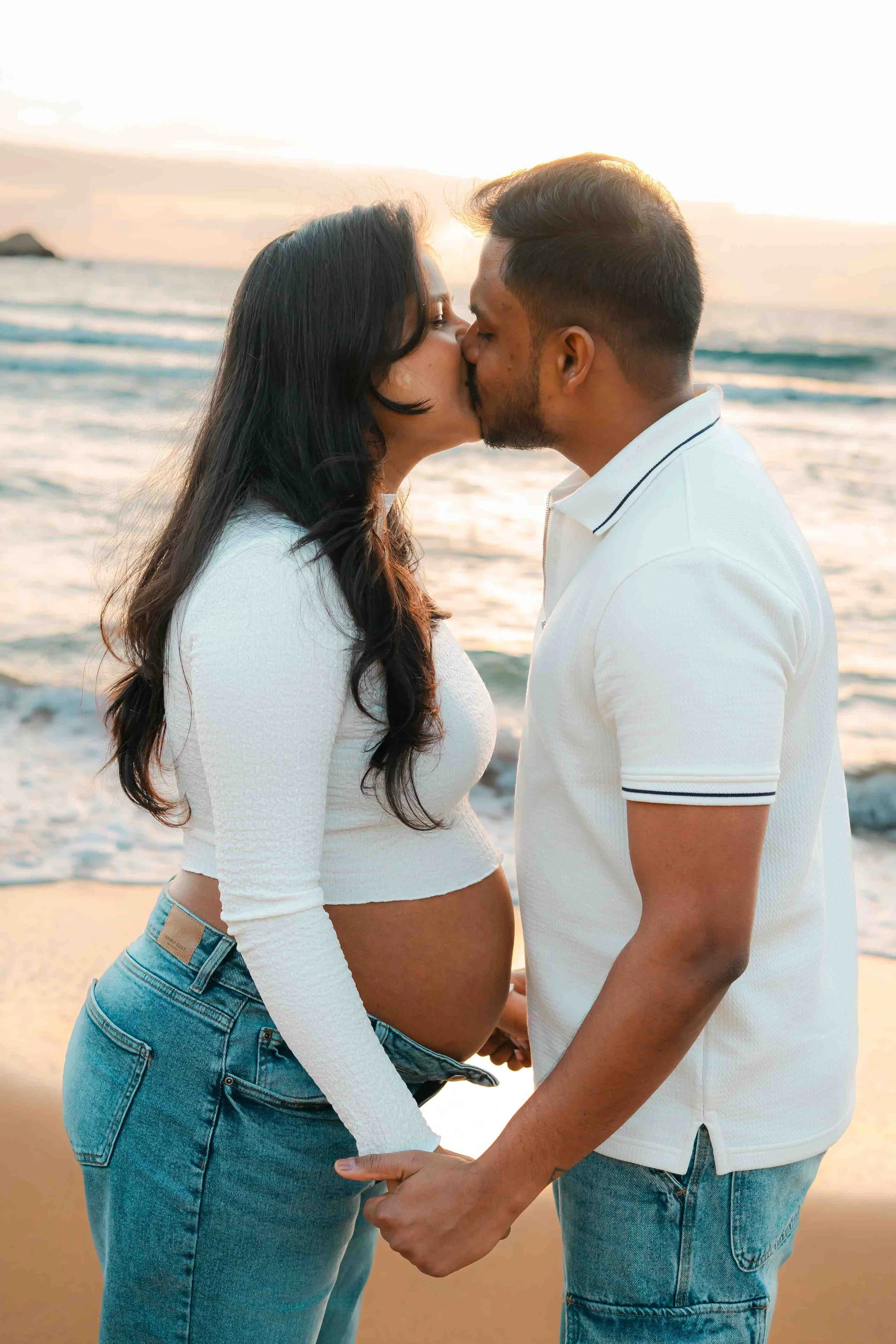 dreamy maternity photoshoot Malta9.jpg