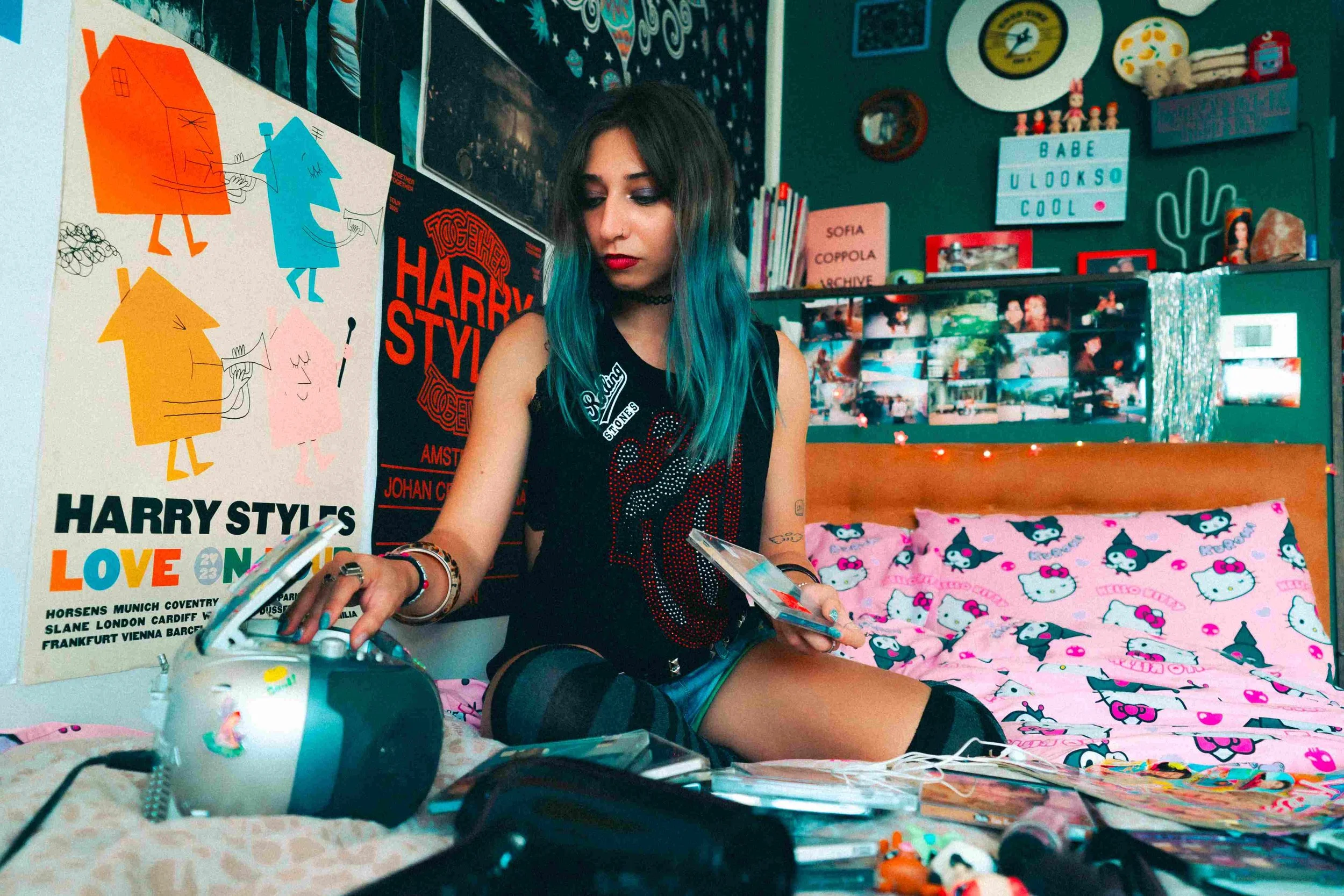 y2k editorial photoshoot4.jpg