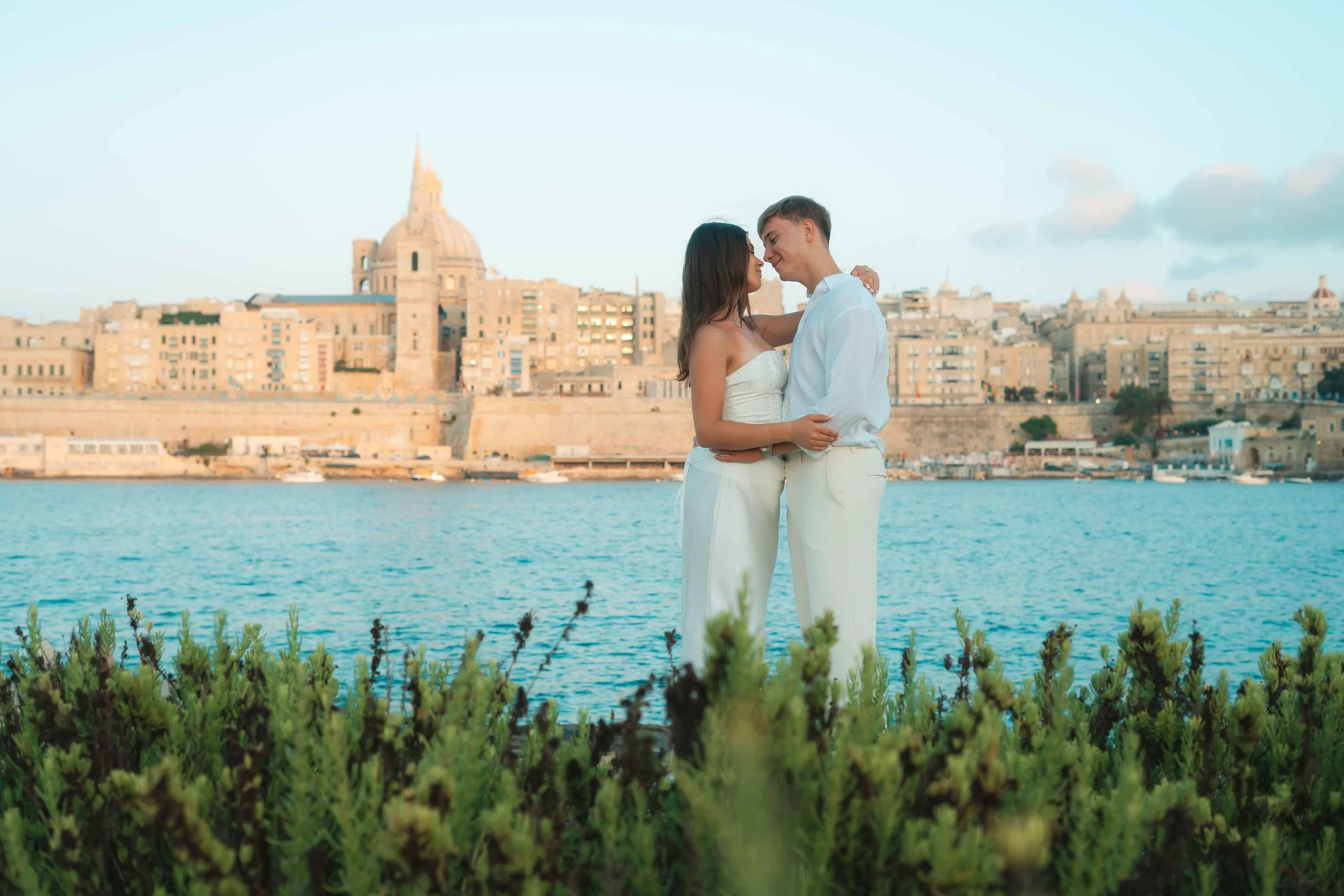professional romantic photoshoot in Malta11.jpg