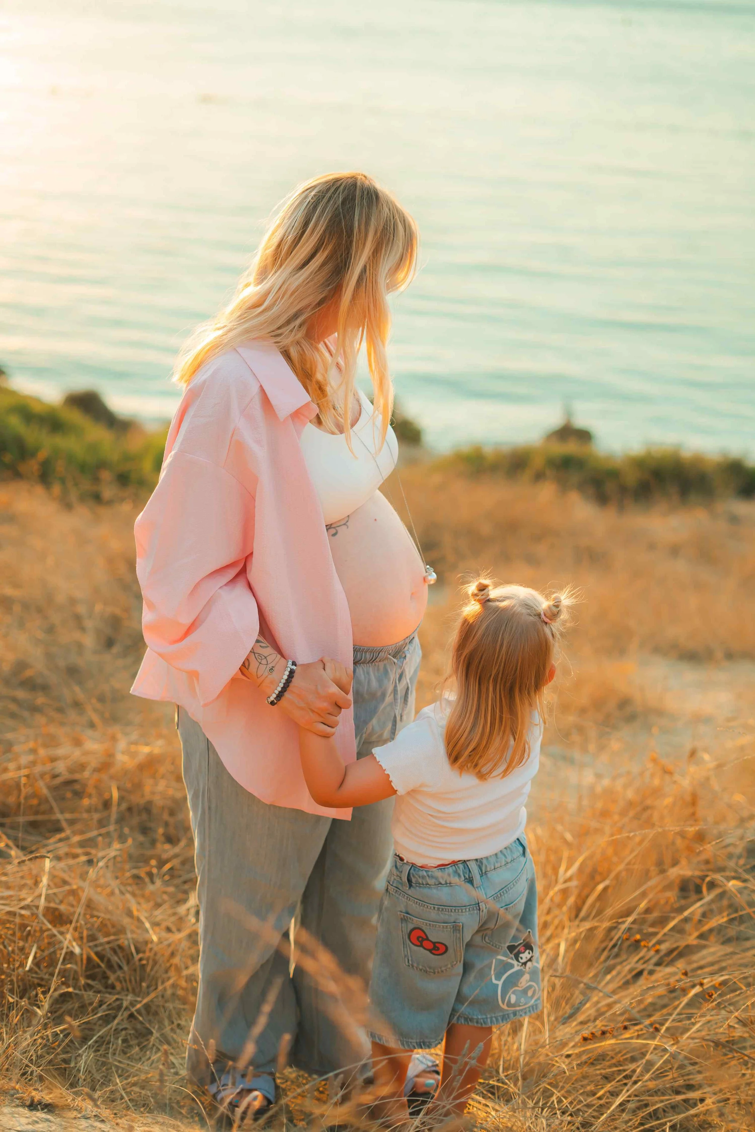 Golden hour family photoshoot