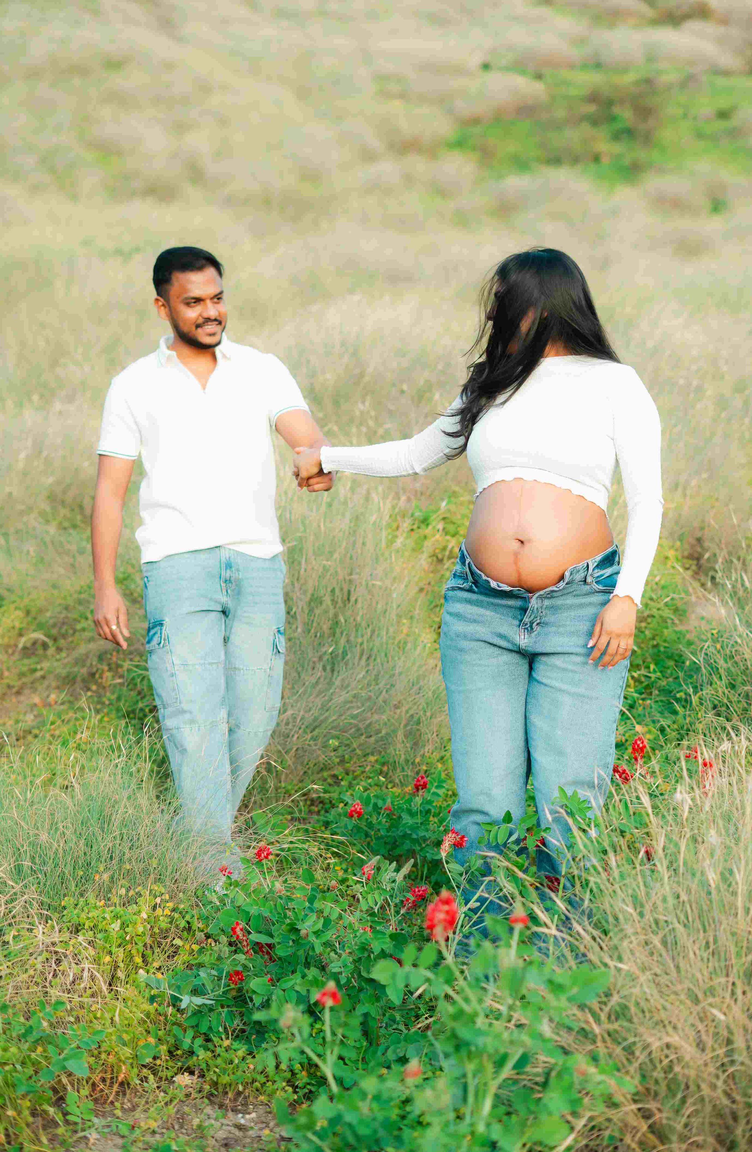 dreamy maternity photoshoot Malta2.jpg